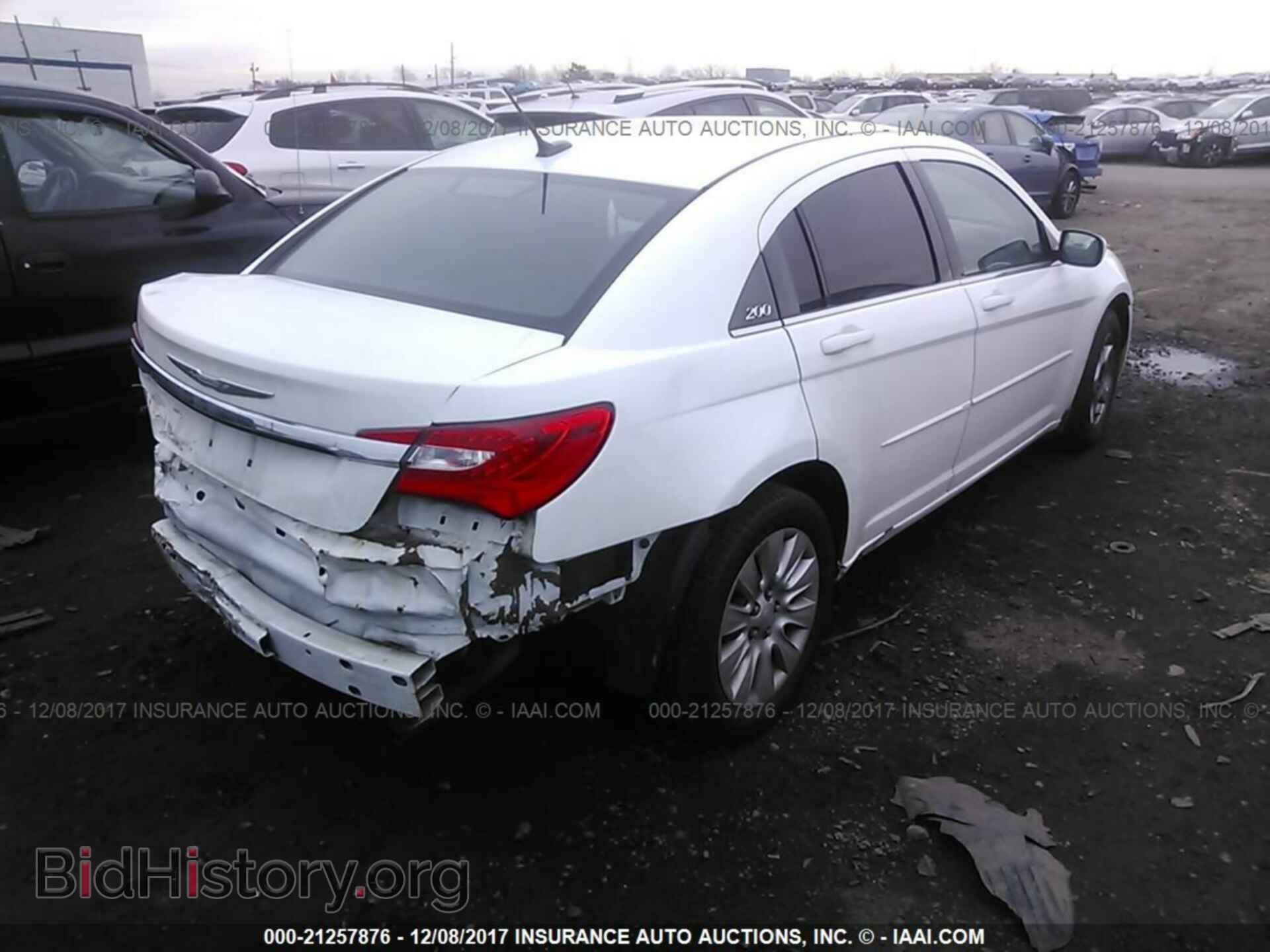 2011 Chrysler 200 - VIN: 1C3BC4FB2BN558569 - Фото 4