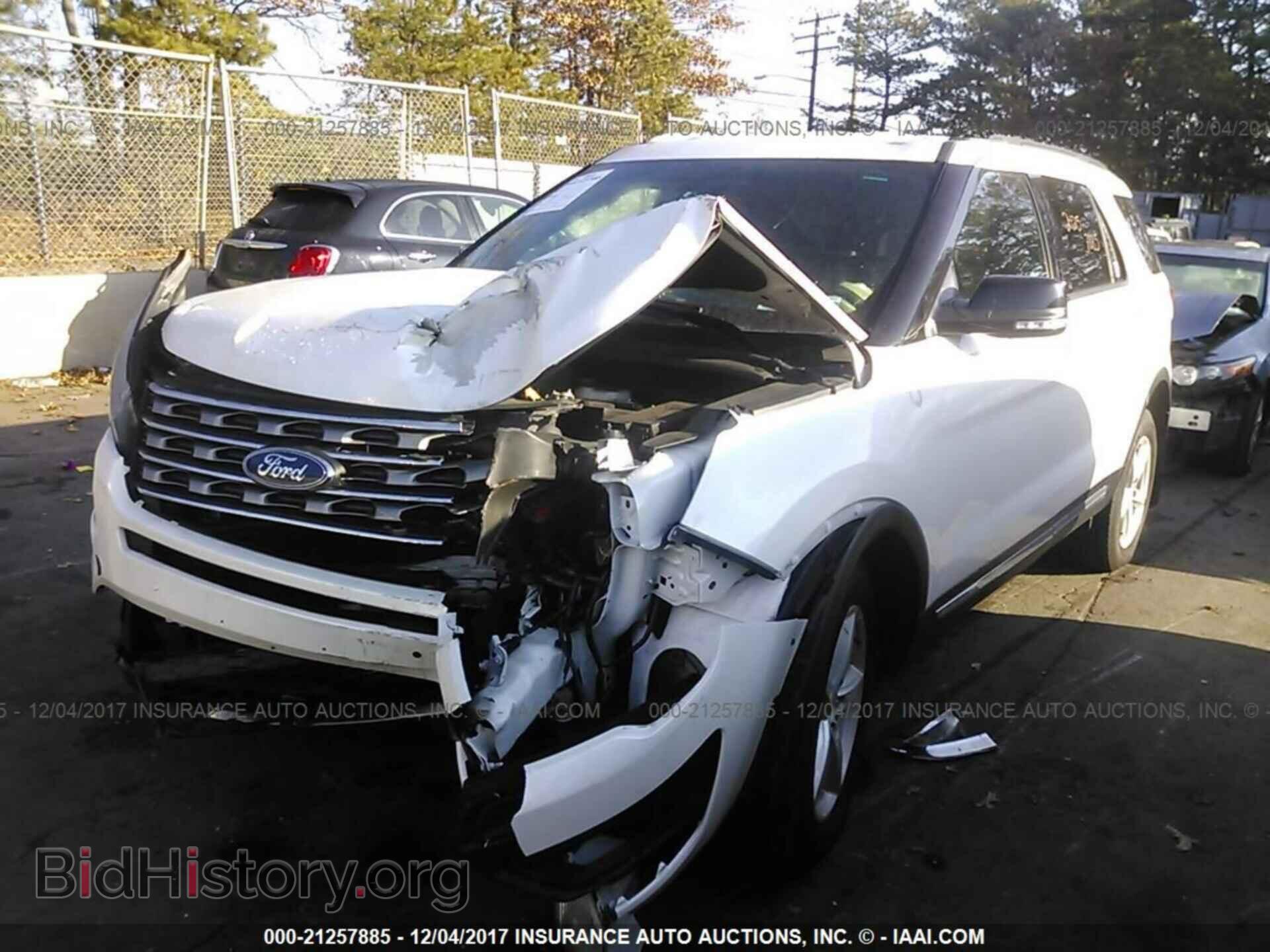 2016 Ford Explorer - VIN: 1FM5K8D80GGD19314 - Photo 2