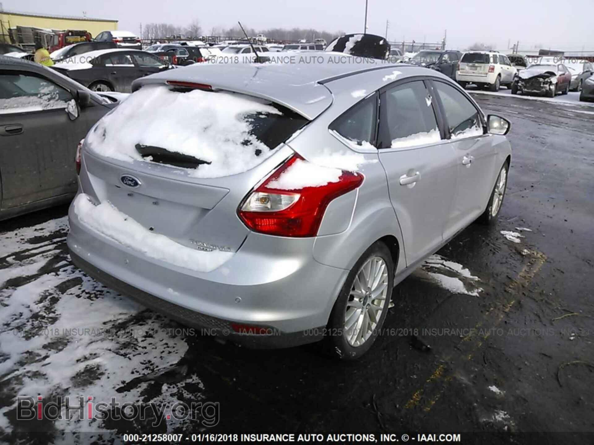 2014 Ford Focus - VIN: 1FADP3N21EL383662 - Photo 4