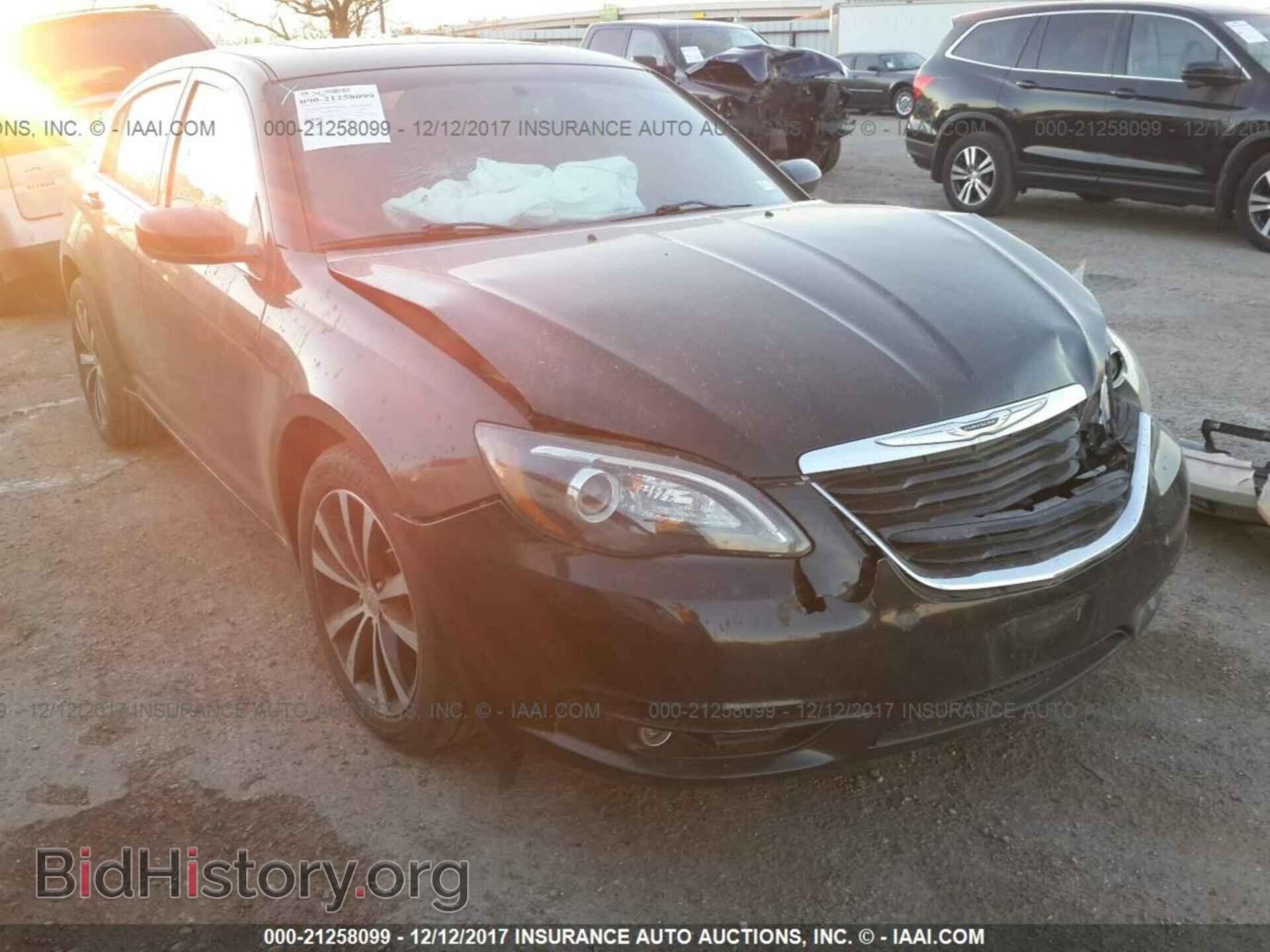 Photo 1C3CCBCG6DN687121 - Chrysler 200 2013