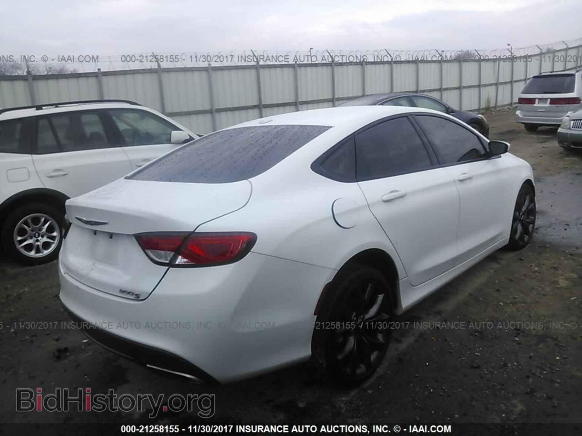 2015 Chrysler 200 - VIN: 1C3CCCBB3FN573141 - Фото 4