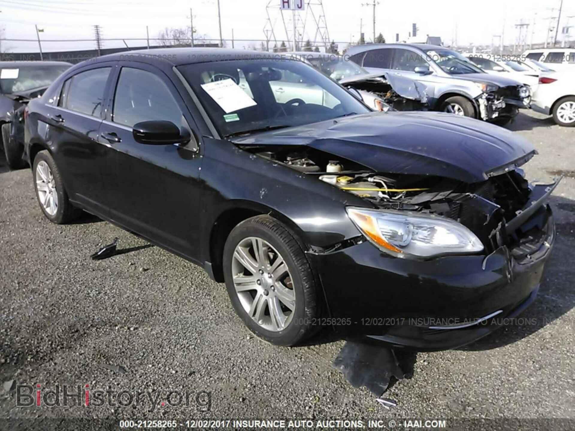 Photo 1C3CCBBB4DN500979 - Chrysler 200 2013