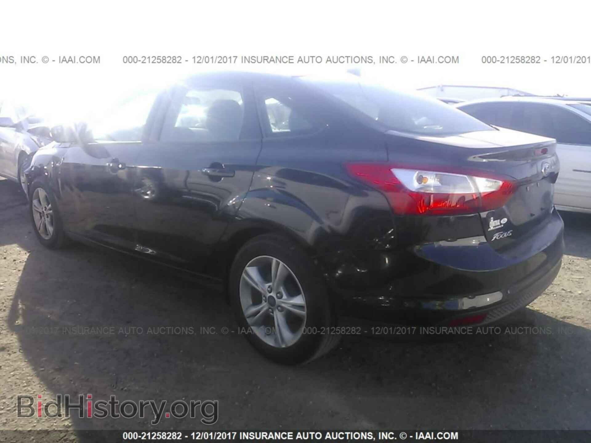 2014 Ford Focus - VIN: 1FADP3F25EL421599 - Photo 3