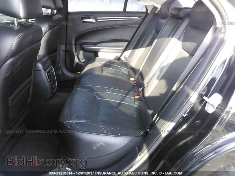 2015 Chrysler 300C (VIN 2C3CCAEG9FH792089) — фото 8 из 10