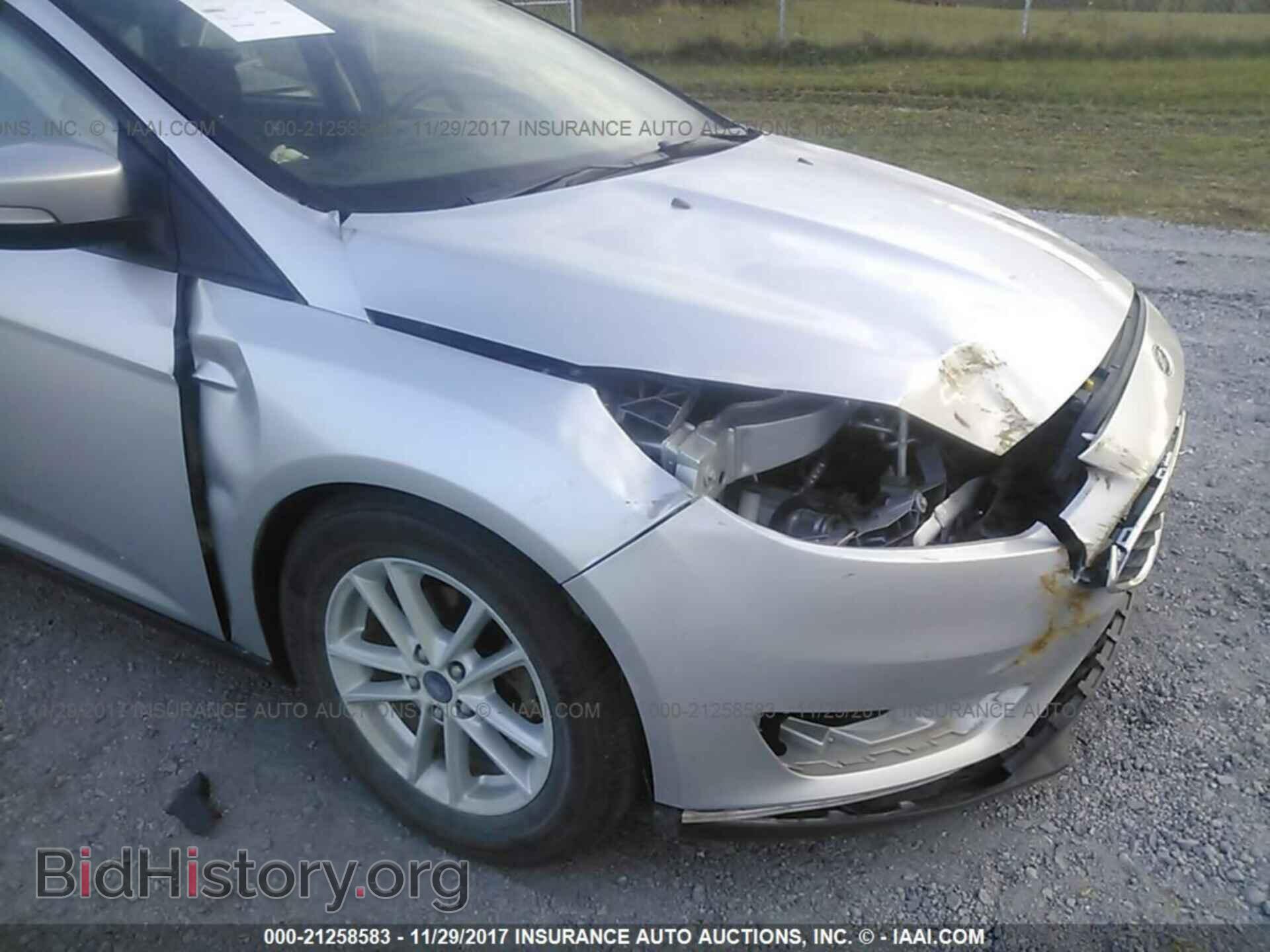 2016 Ford Focus - VIN: 1FADP3F2XGL379577 - Фото 6