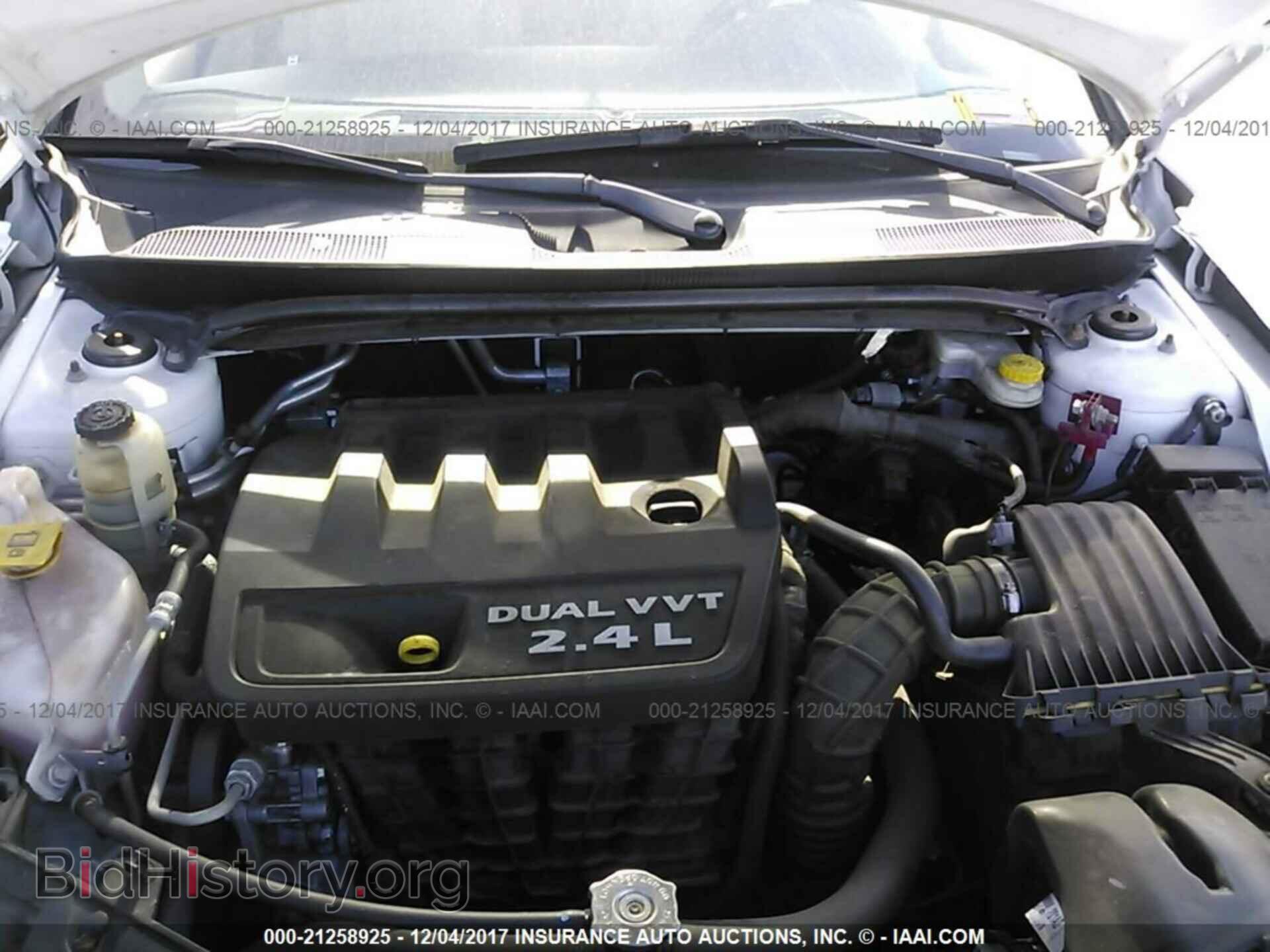 2013 Chrysler 200 - VIN: 1C3CCBBB7DN765699 - Photo 10