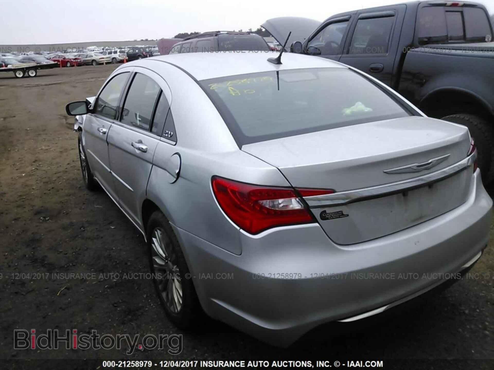 2012 Chrysler 200 - VIN: 1C3CCBCB2CN200919 - Фото 3