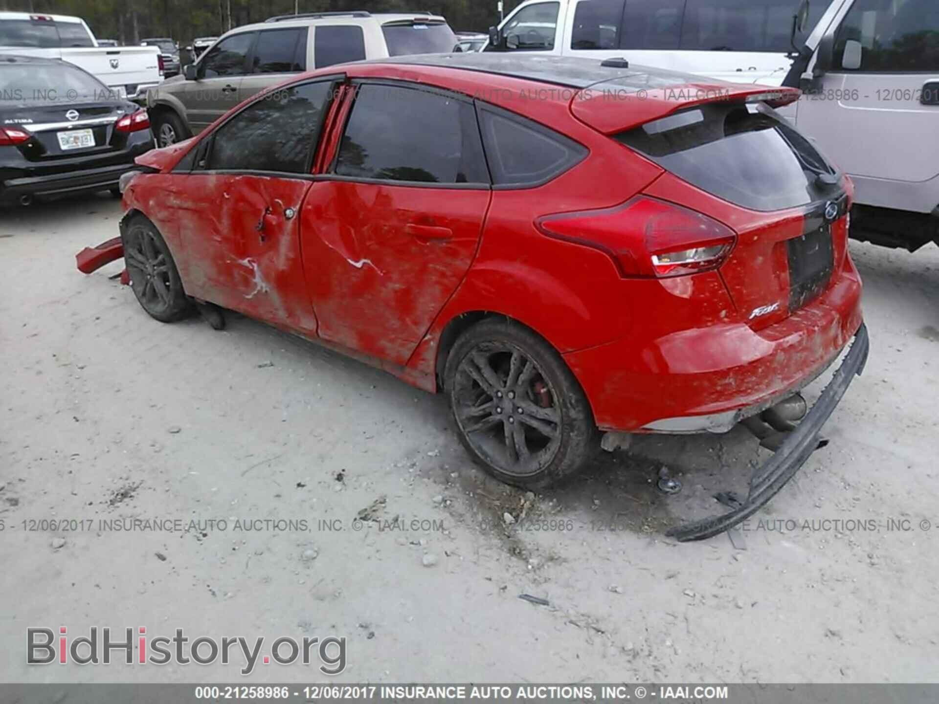2017 Ford Focus - VIN: 1FADP3L92HL236626 - Фото 3