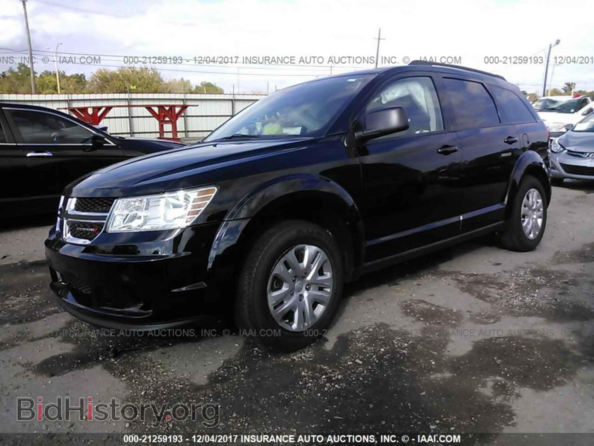 2017 Dodge Journey - VIN: 3C4PDCAB1HT563531 - Photo 2