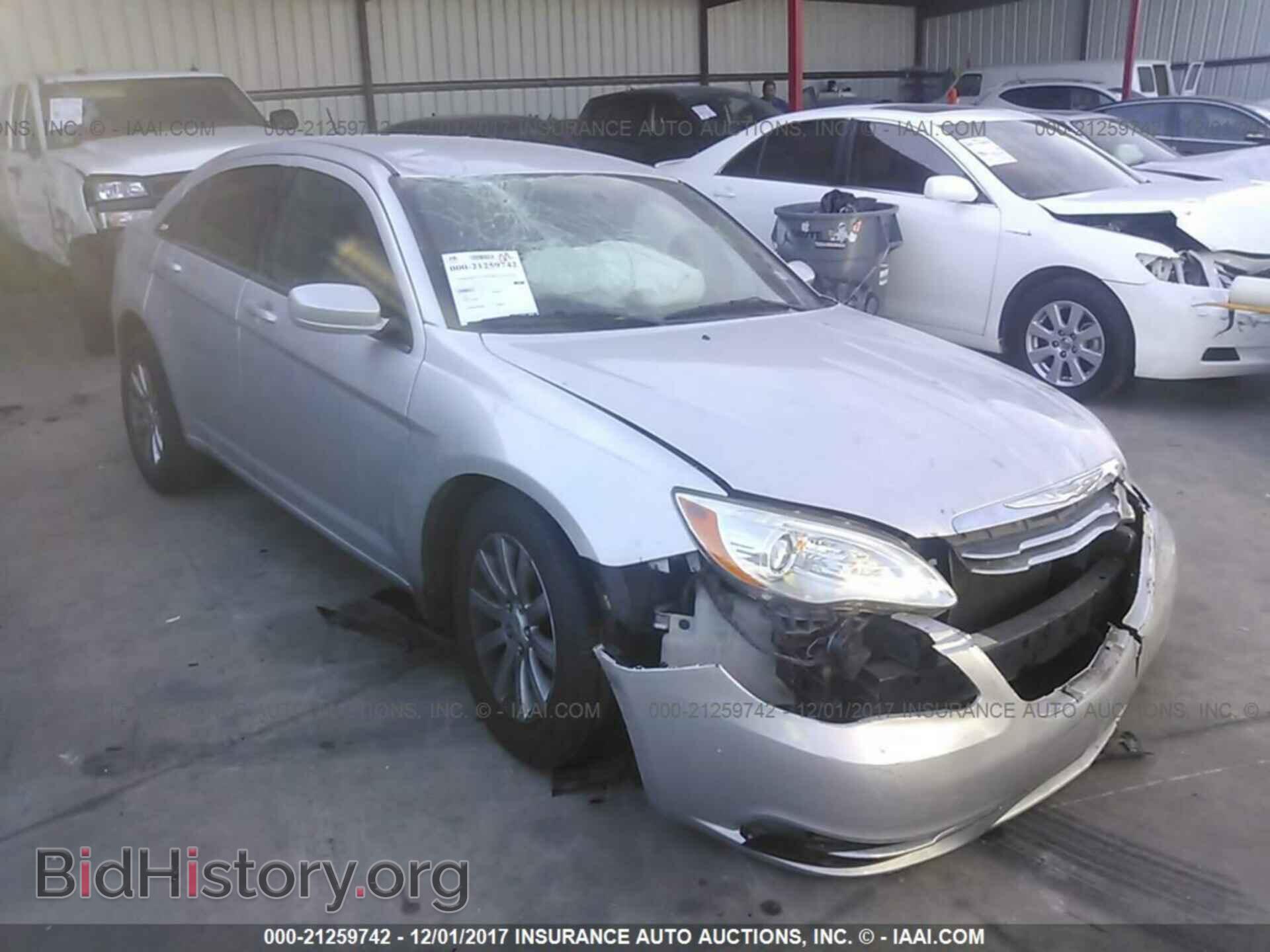 Photo 1C3CCBBBXCN100603 - Chrysler 200 2012