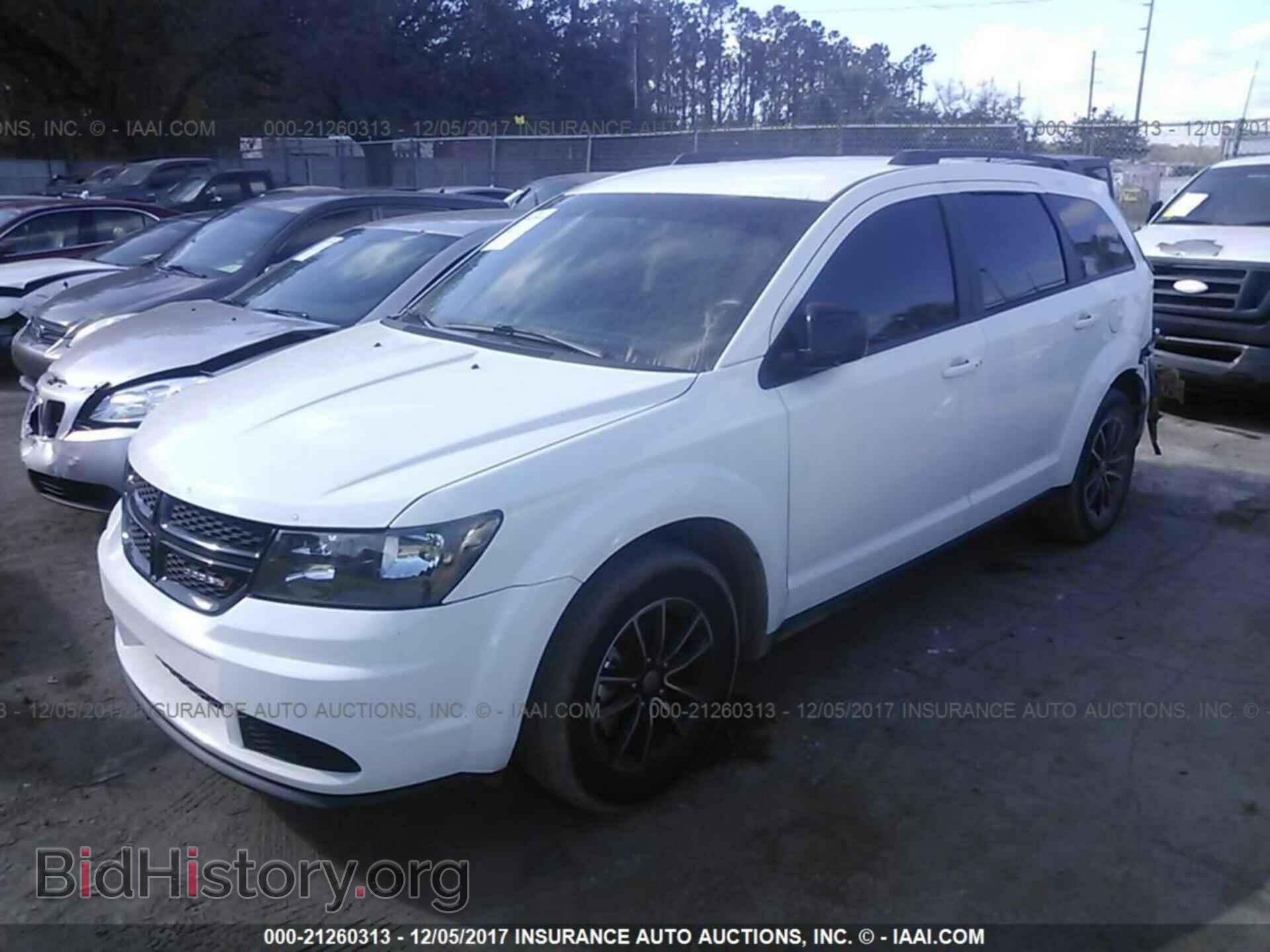 2017 Dodge Journey - VIN: 3C4PDCAB7HT573657 - Фото 2