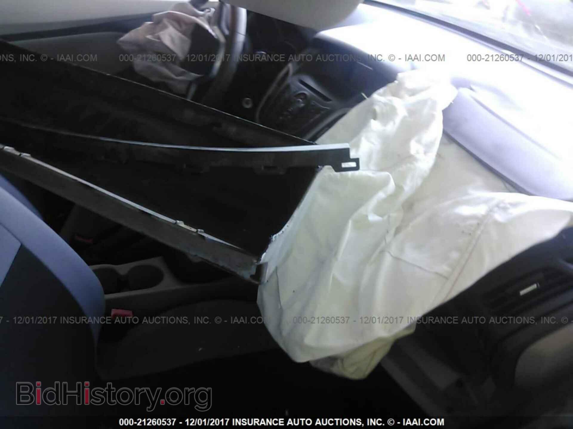2014 Ford Focus - VIN: 1FADP3F24EL168596 - Photo 5