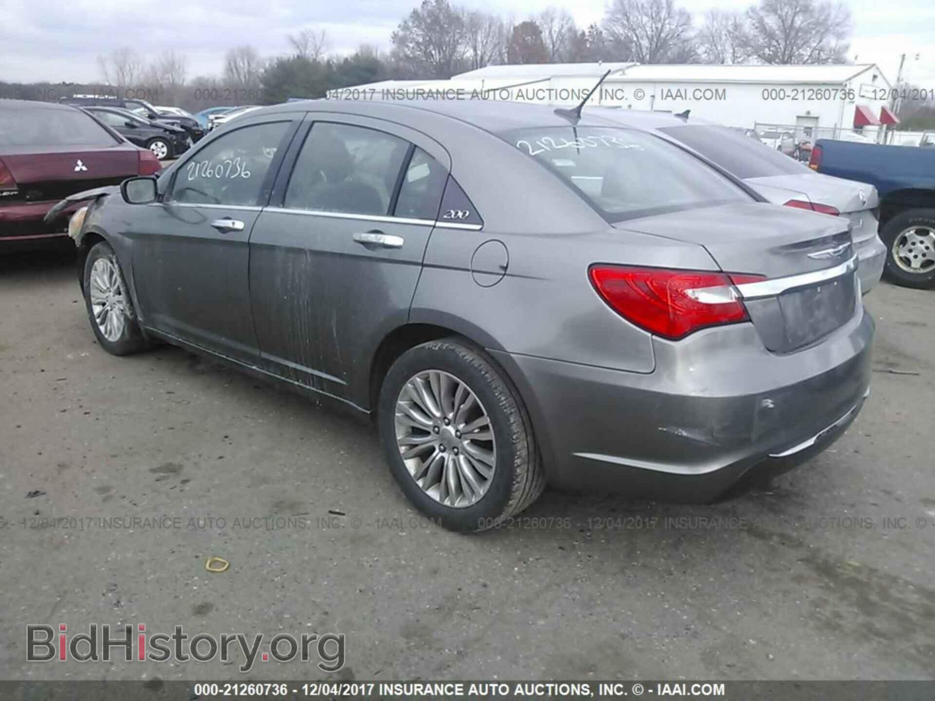 2012 Chrysler 200 - VIN: 1C3CCBAB3CN282291 - Фото 3