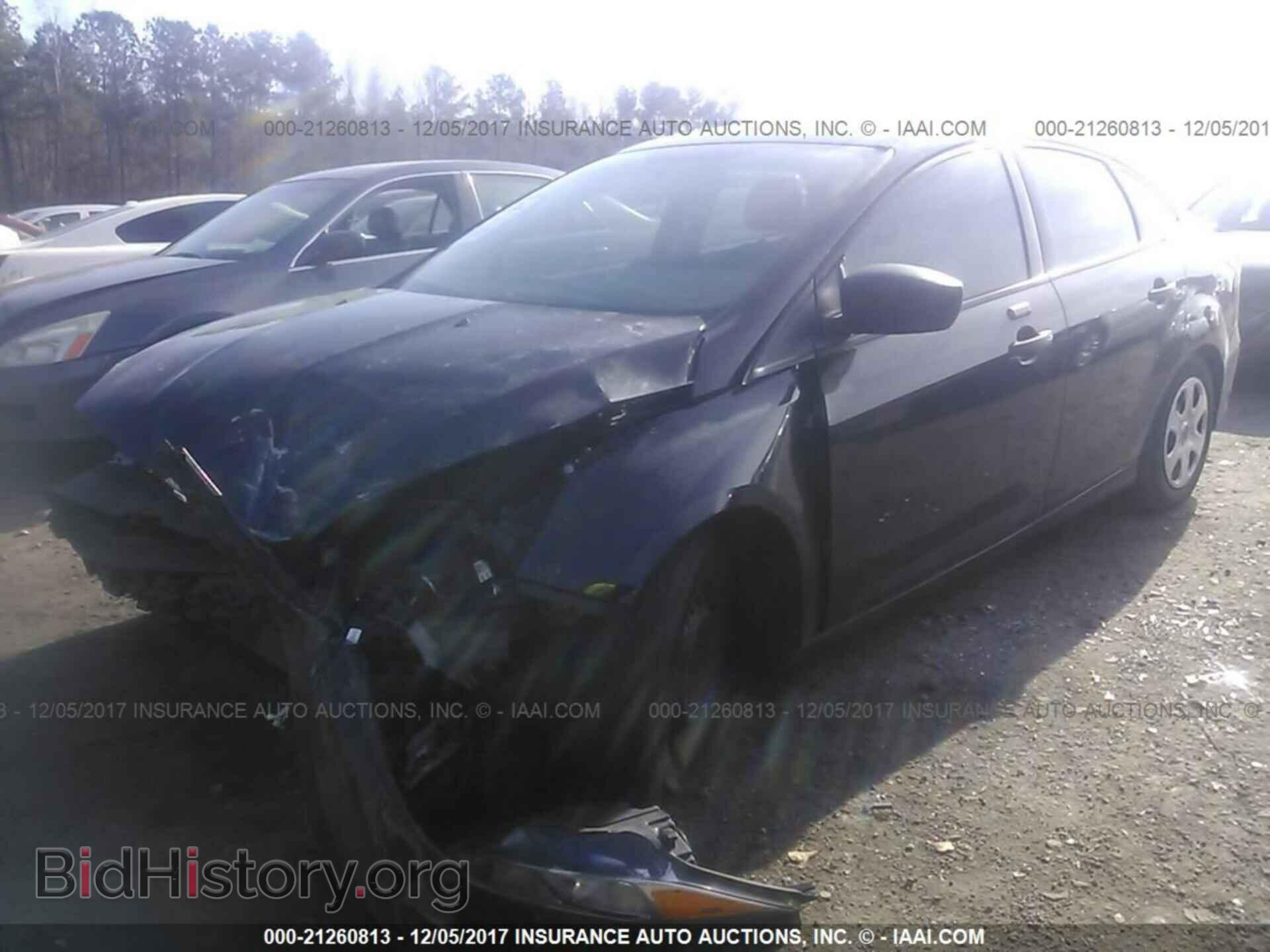 2016 Ford Focus - VIN: 1FADP3E2XGL219426 - Photo 2