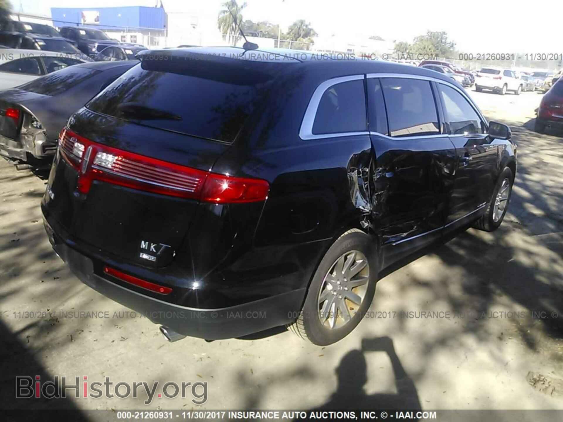 2017 Lincoln Mkt - VIN: 2LMHJ5NK7HBL01771 - Photo 4