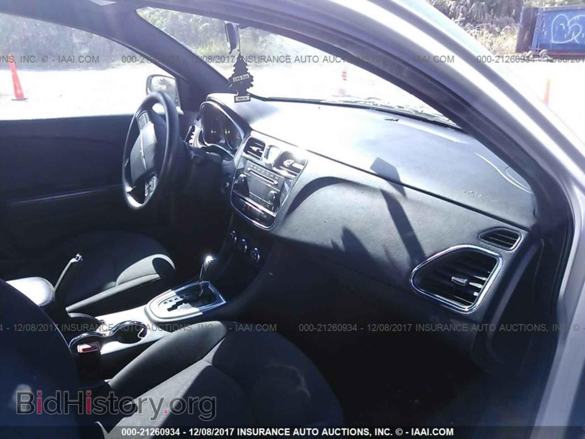 2012 Chrysler 200 - VIN: 1C3CCBAB0CN272981 - Photo 5