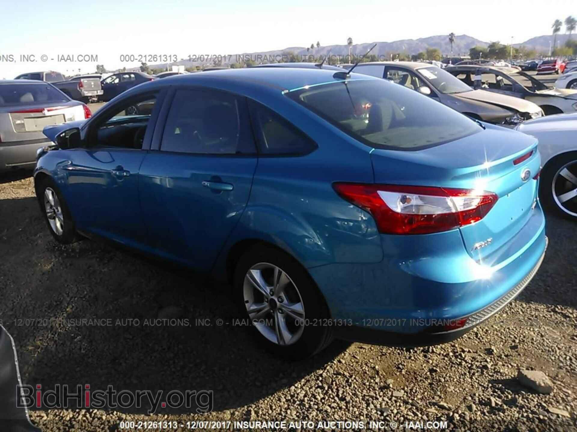 2014 Ford Focus - VIN: 1FADP3F24EL381225 - Фото 3