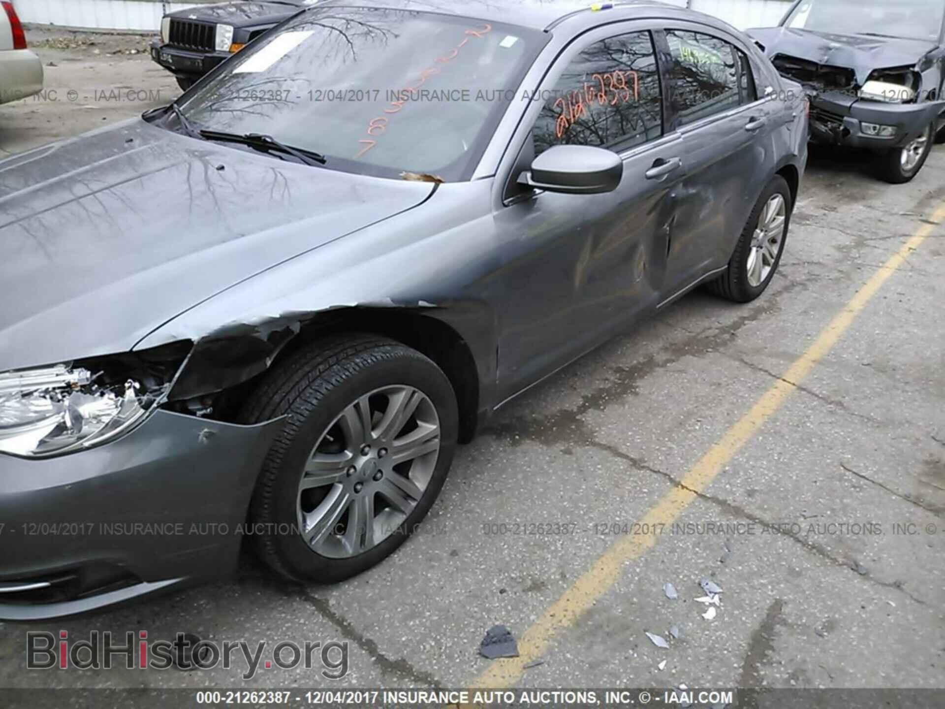 2011 Chrysler 200 - VIN: 1C3BC1FB4BN623873 - Photo 6