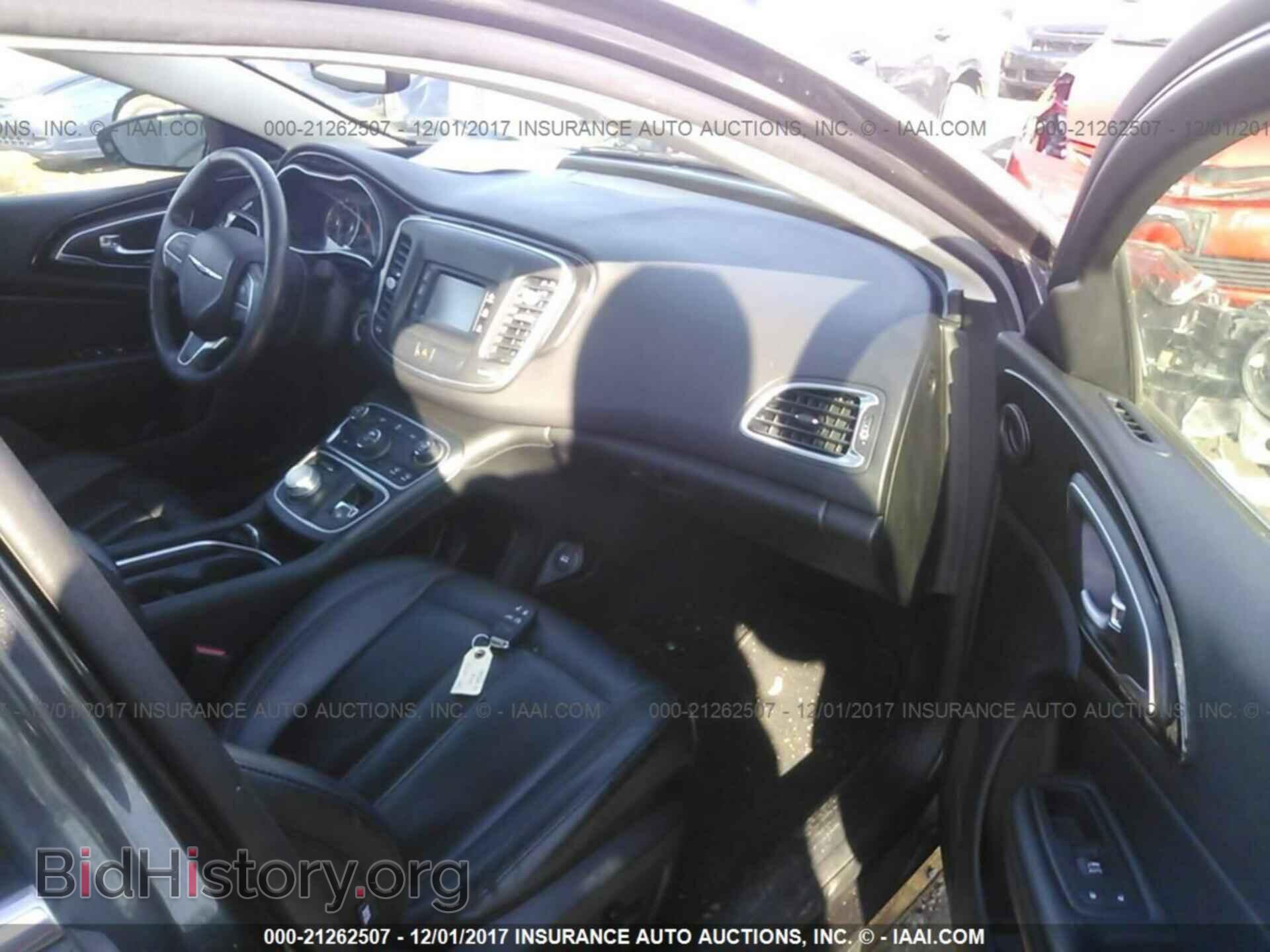 2015 Chrysler 200 - VIN: 1C3CCCCB2FN545300 - Photo 5