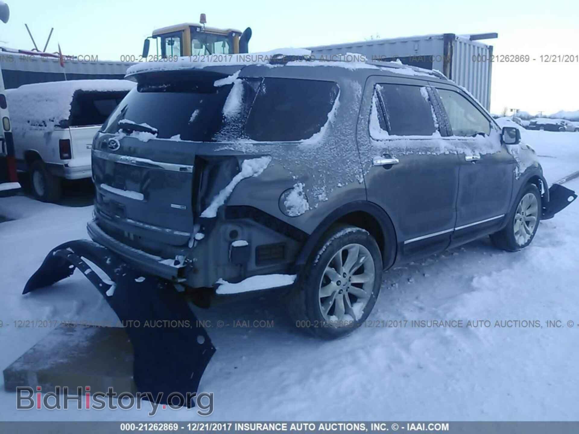 2013 Ford Explorer - VIN: 1FM5K8F82DGC15318 - Photo 4