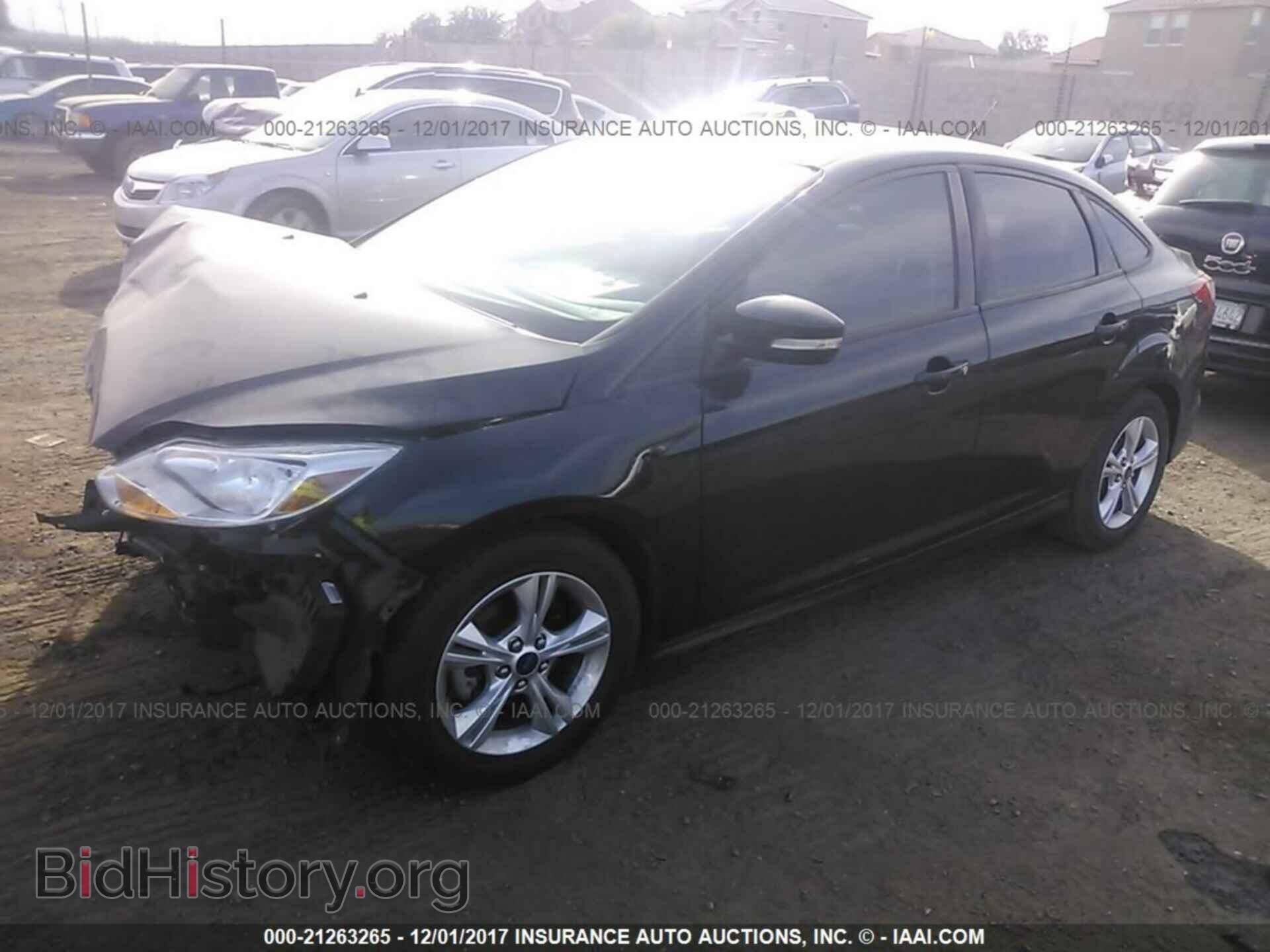 2014 Ford Focus - VIN: 1FADP3F29EL271335 - Photo 2