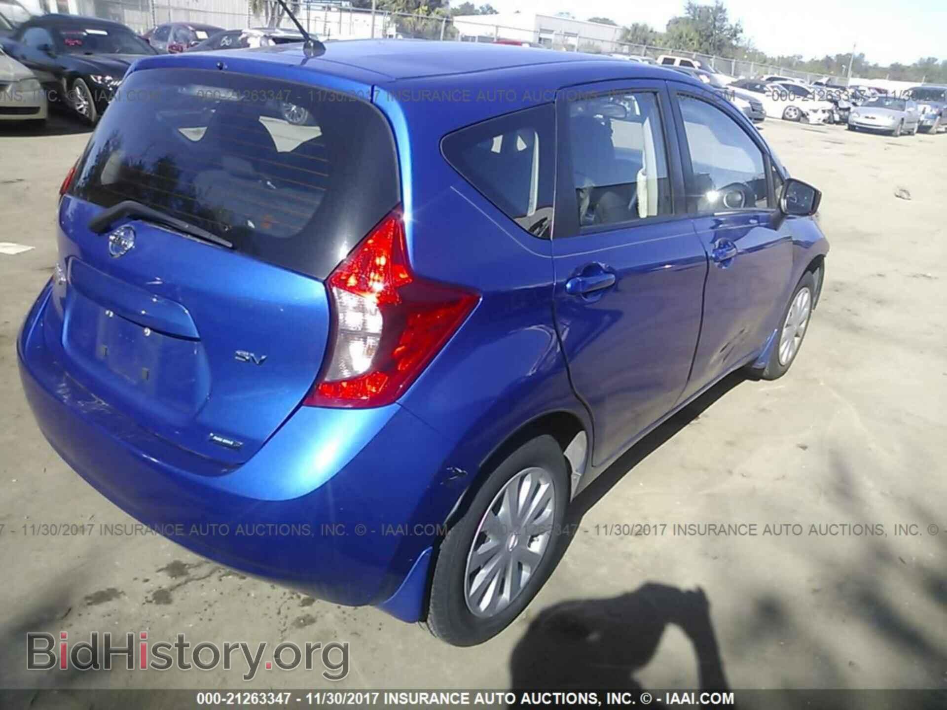 2015 Nissan Versa note - VIN: 3N1CE2CP5FL424503 - Фото 4
