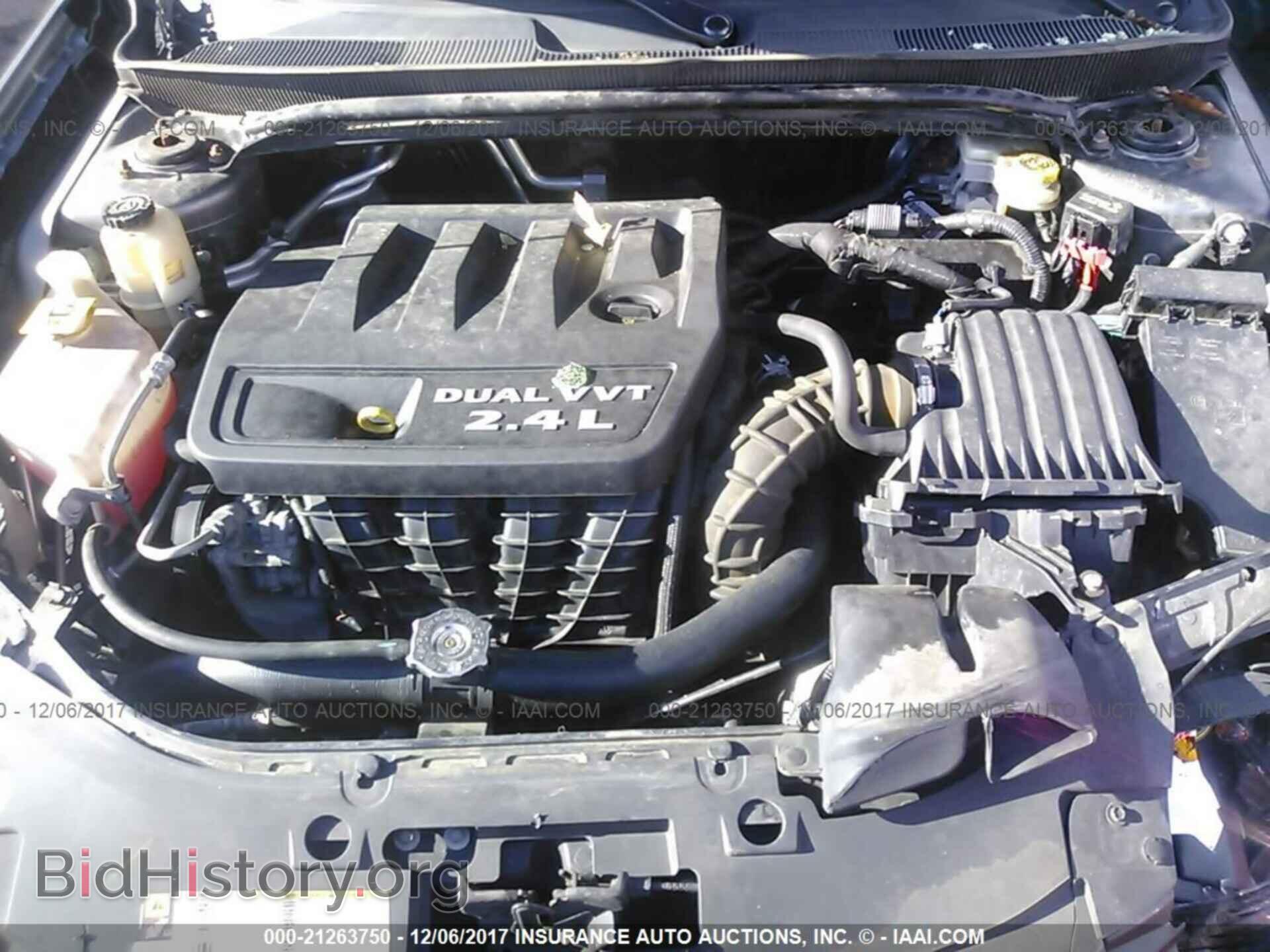 2013 Chrysler 200 - VIN: 1C3CCBBBXDN602268 - Фото 10