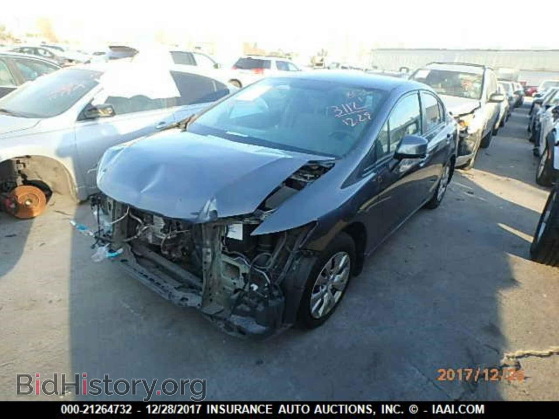 2012 Honda Civic - VIN: 19XFB2F5XCE336852 - Фото 2
