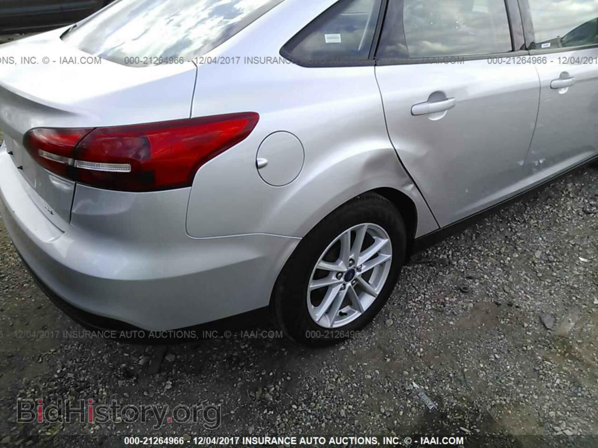 2017 Ford Focus - VIN: 1FADP3F23HL232888 - Фото 6