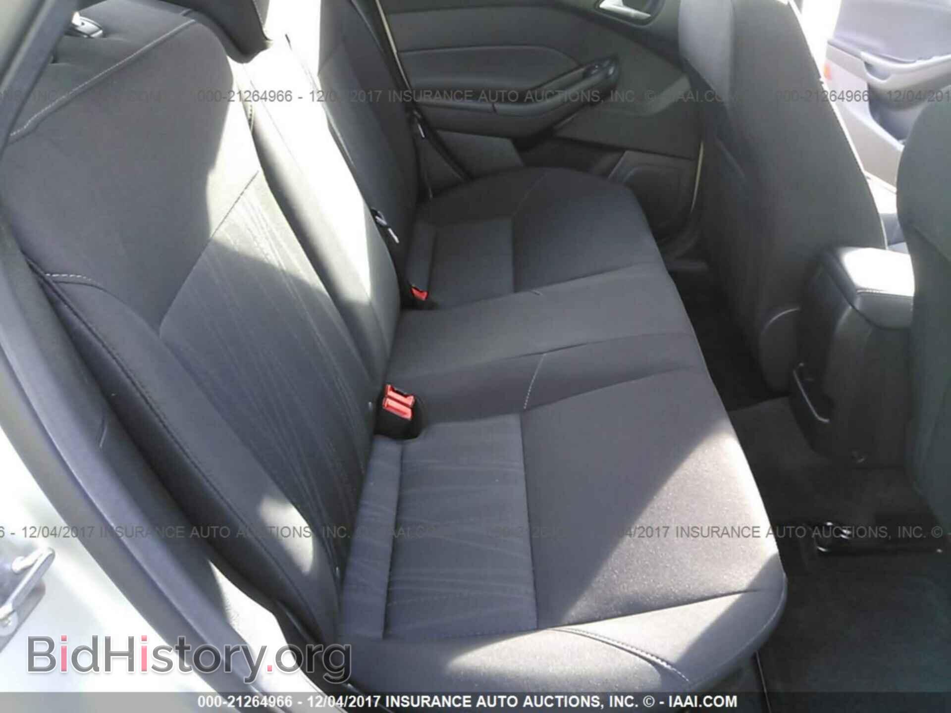 2017 Ford Focus - VIN: 1FADP3F23HL232888 - Фото 8