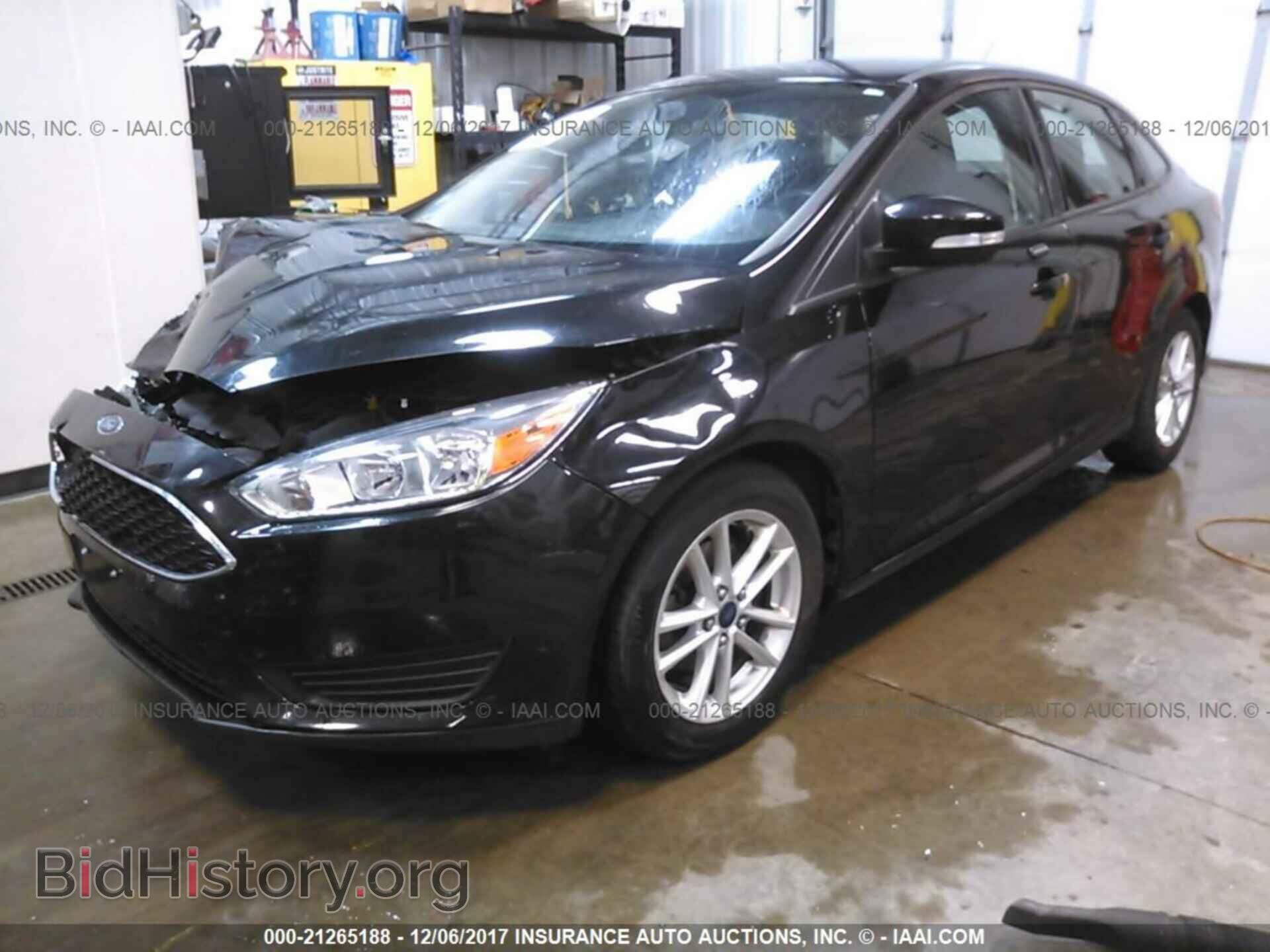2015 Ford Focus - VIN: 1FADP3F26FL314353 - Фото 2