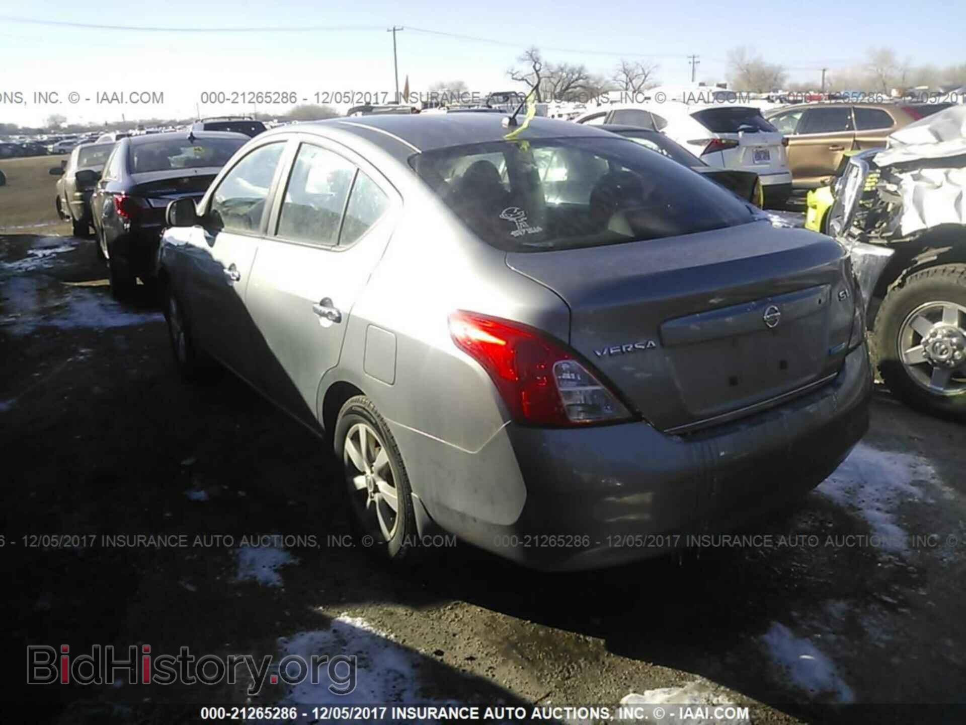2012 Nissan Versa - VIN: 3N1CN7AP1CL943950 - Фото 3