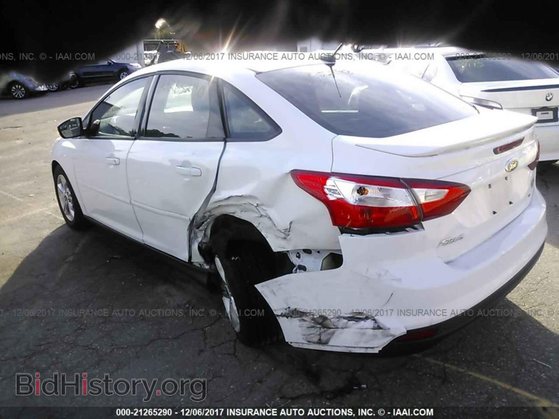 2012 Ford Focus - VIN: 1FAHP3F23CL297329 - Photo 3