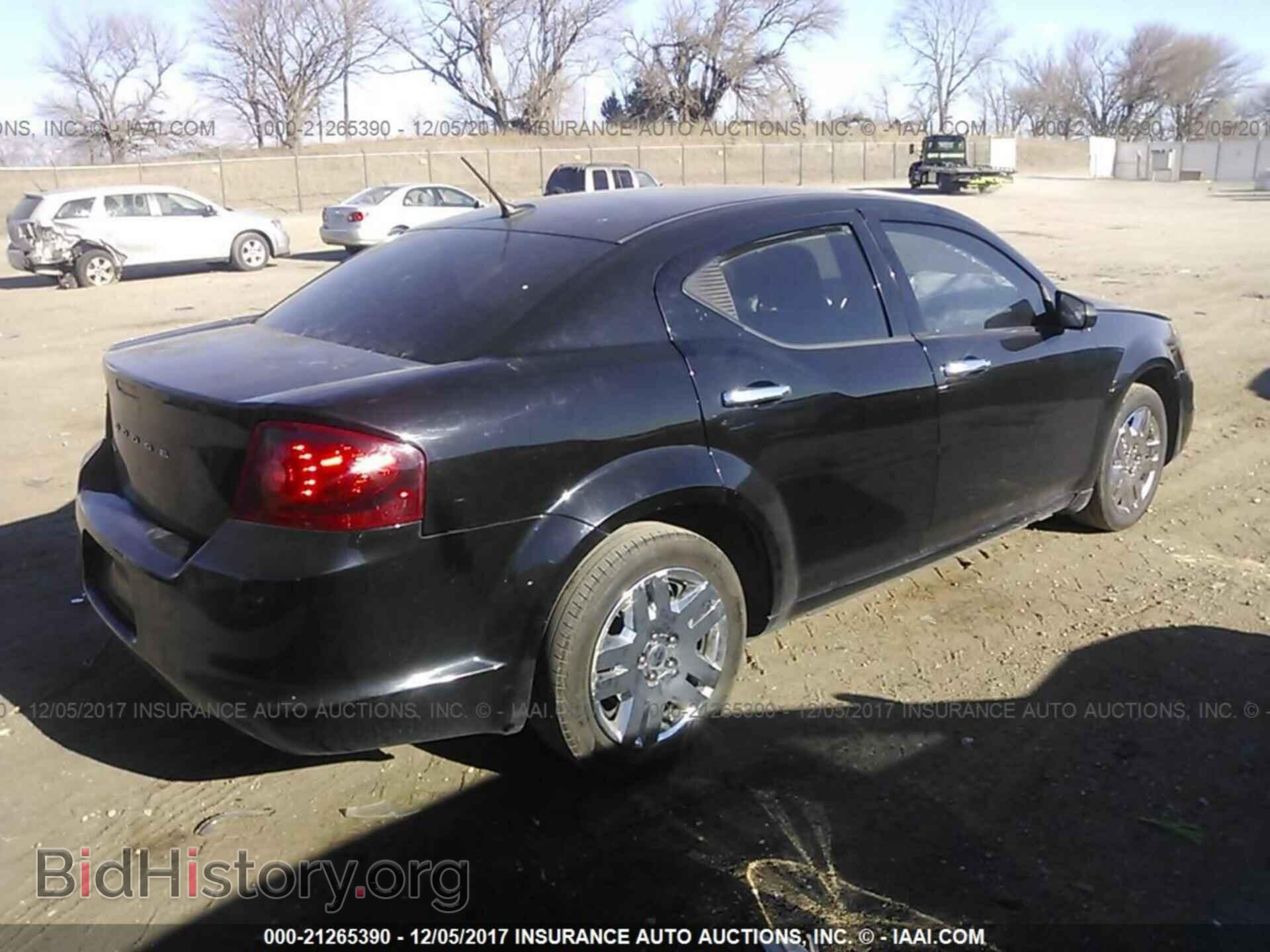 2011 Dodge Avenger - VIN: 1B3BD4FB5BN609086 - Photo 4