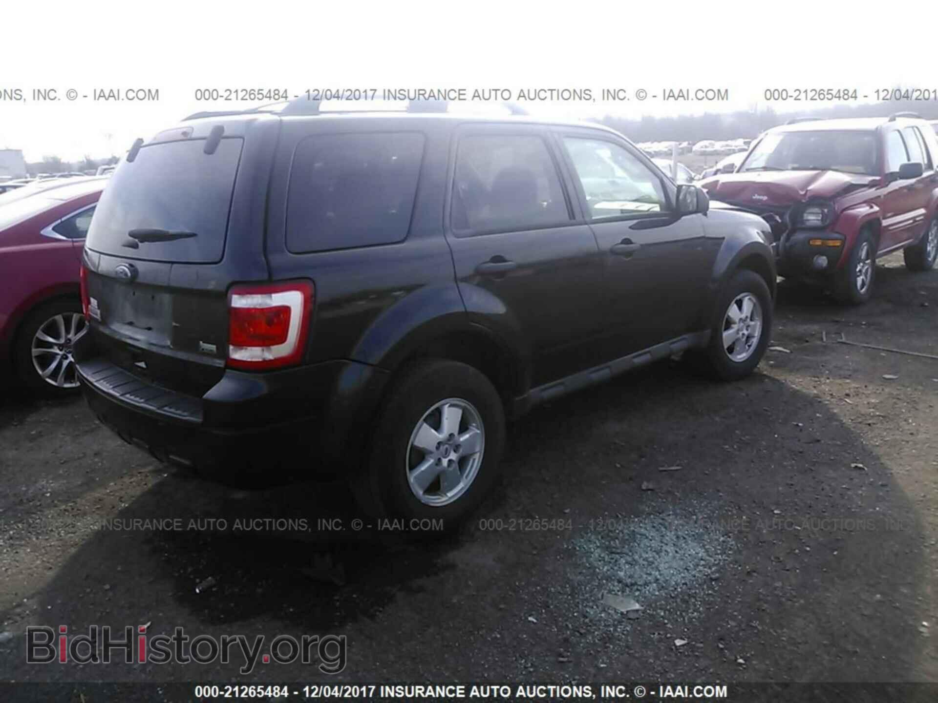 2011 Ford Escape - VIN: 1FMCU9DG5BKB70810 - Фото 4