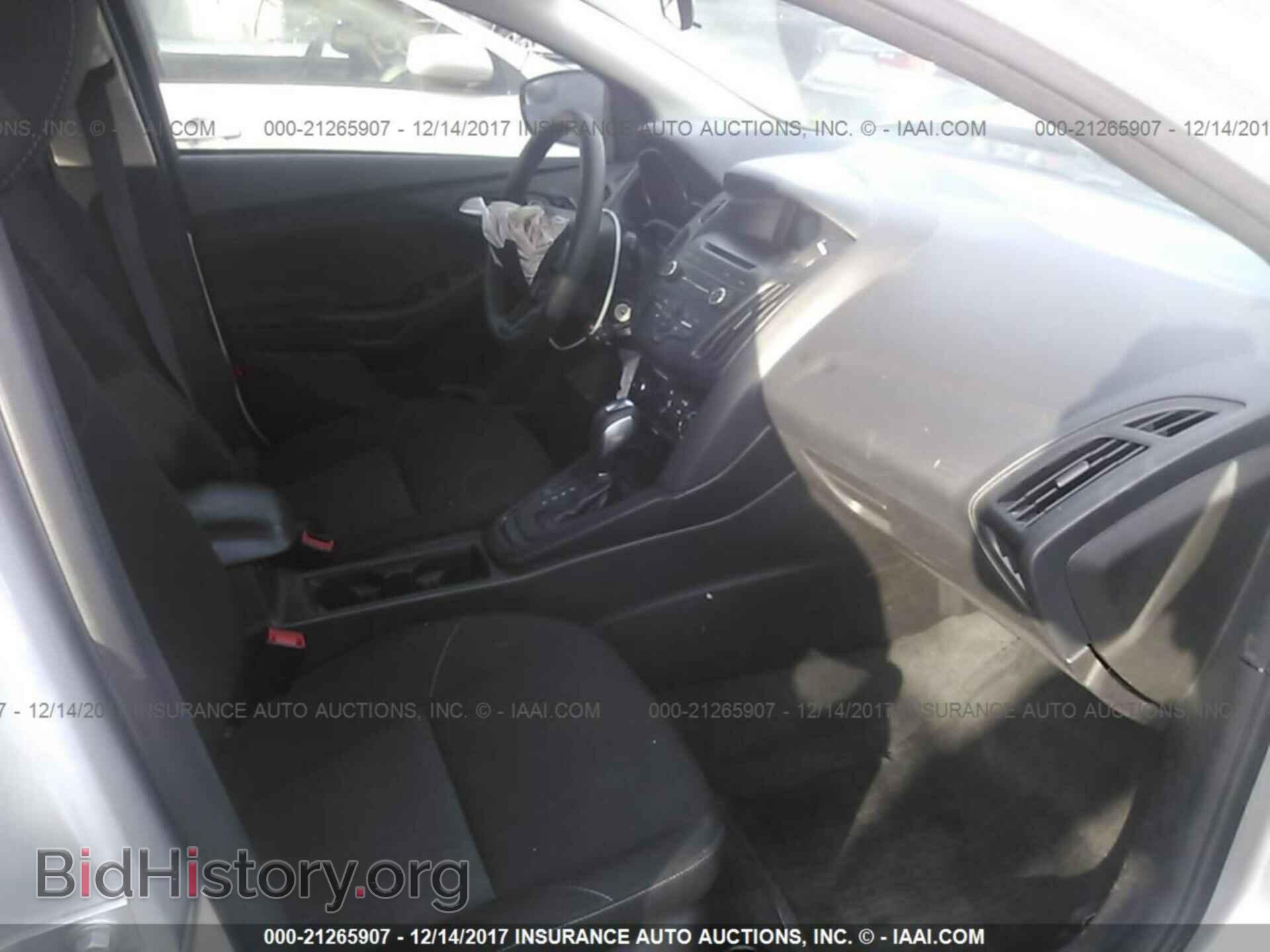 2015 Ford Focus - VIN: 1FADP3F27FL295876 - Photo 5