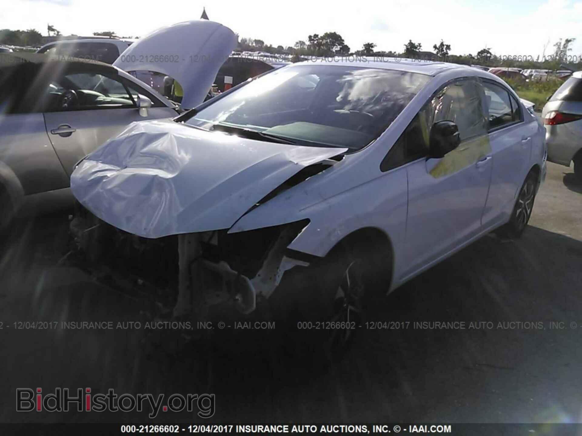 2013 Honda Civic - VIN: 2HGFB2F89DH504062 - Photo 2