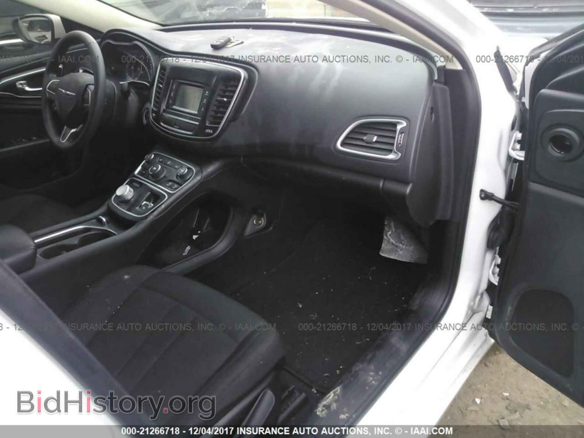 2016 Chrysler 200 - VIN: 1C3CCCABXGN123795 - Фото 5