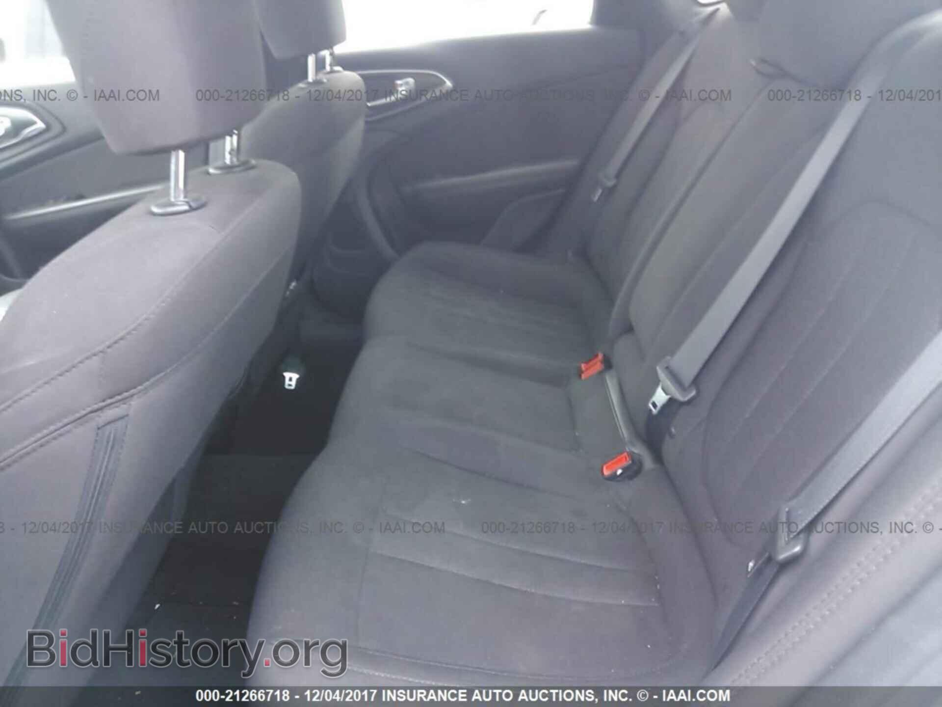 2016 Chrysler 200 - VIN: 1C3CCCABXGN123795 - Фото 8