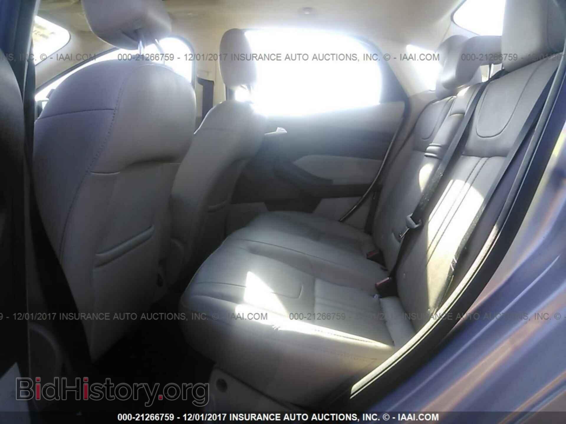2012 Ford Focus - VIN: 1FAHP3H29CL379675 - Photo 8
