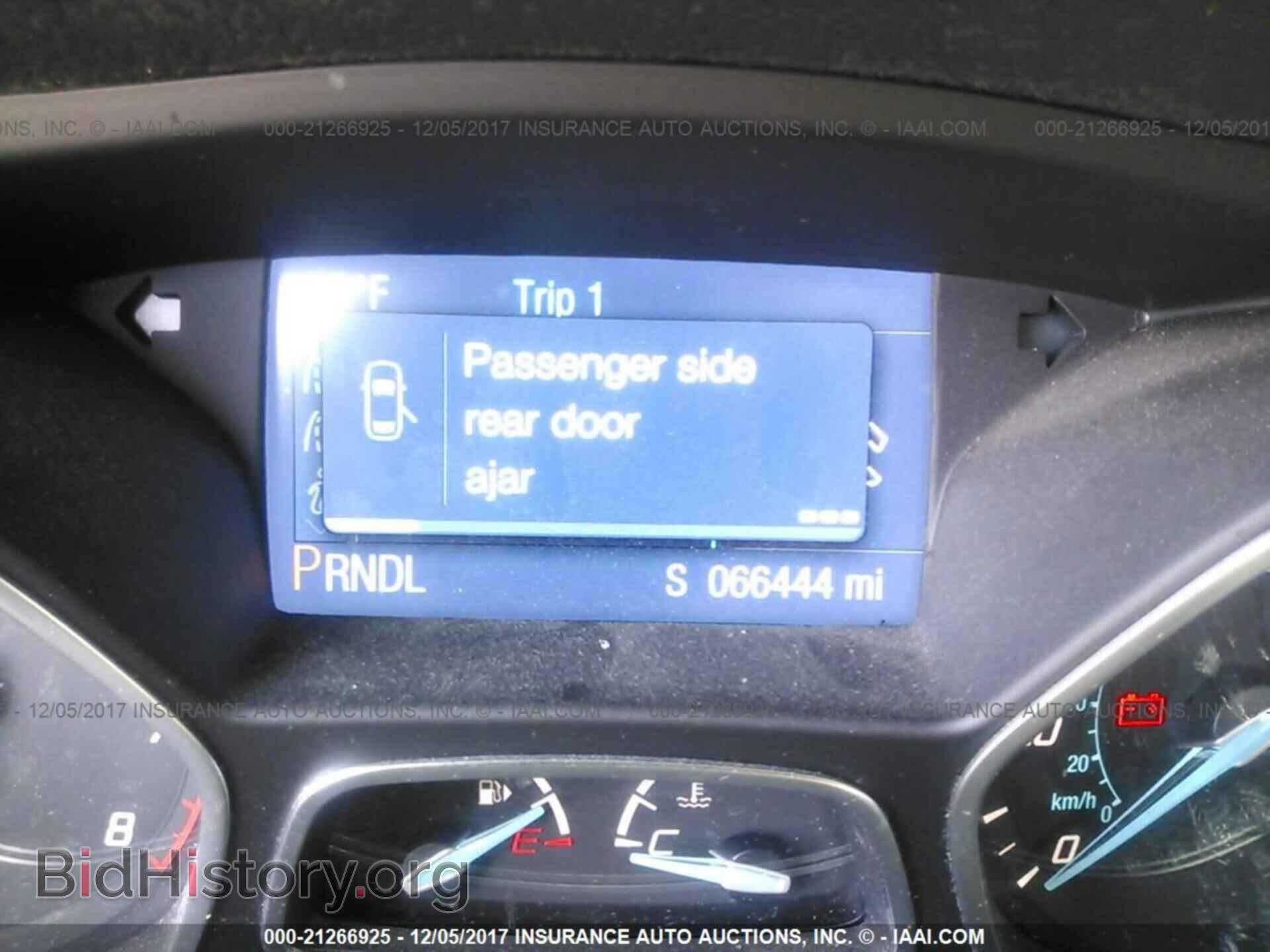 2014 Ford Focus - VIN: 1FADP3F20EL405892 - Photo 7