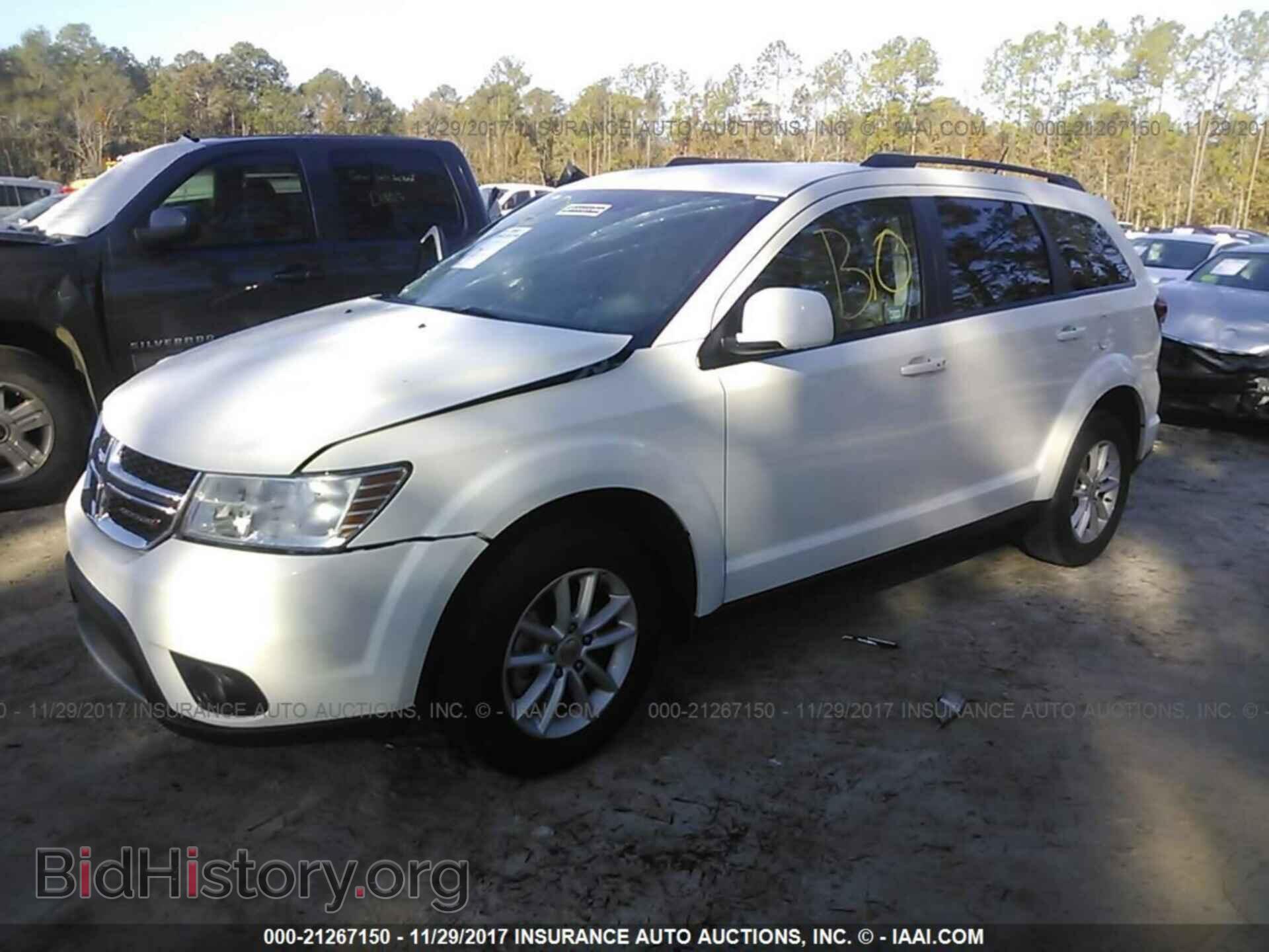 2017 Dodge Journey - VIN: 3C4PDCBG3HT537636 - Фото 2