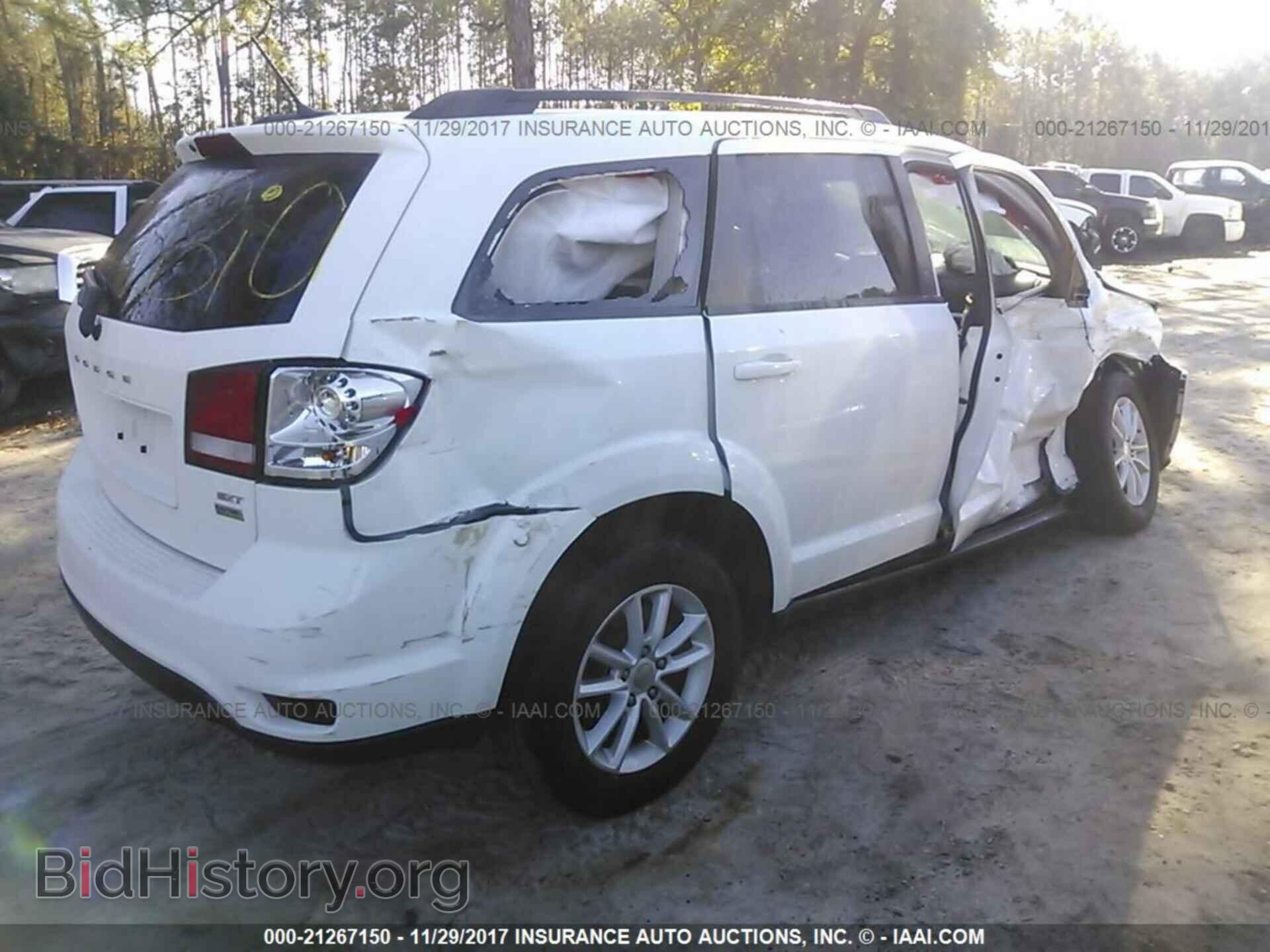2017 Dodge Journey - VIN: 3C4PDCBG3HT537636 - Фото 4