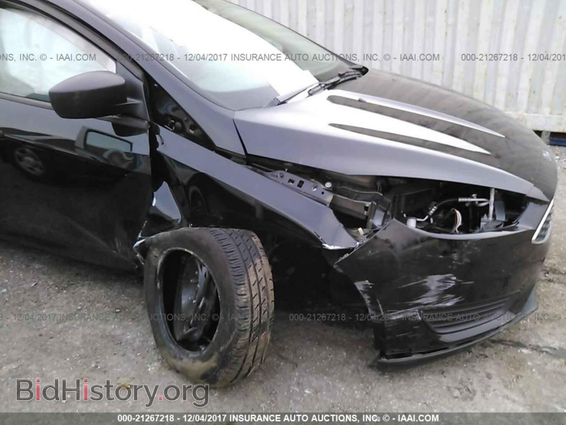 2016 Ford Focus - VIN: 1FADP3E21GL200912 - Photo 6