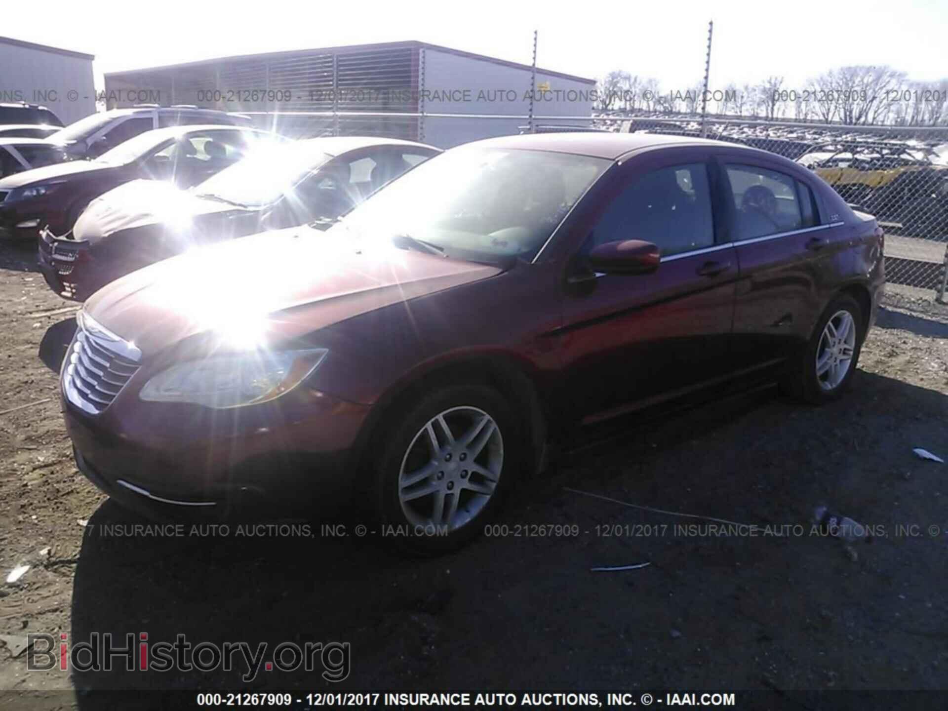 2013 Chrysler 200 - VIN: 1C3CCBBB2DN629528 - Photo 2