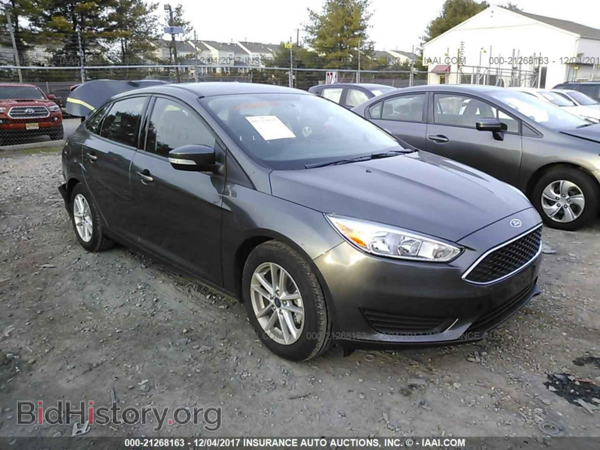 Photo 1FADP3F28HL316849 - Ford Focus 2017