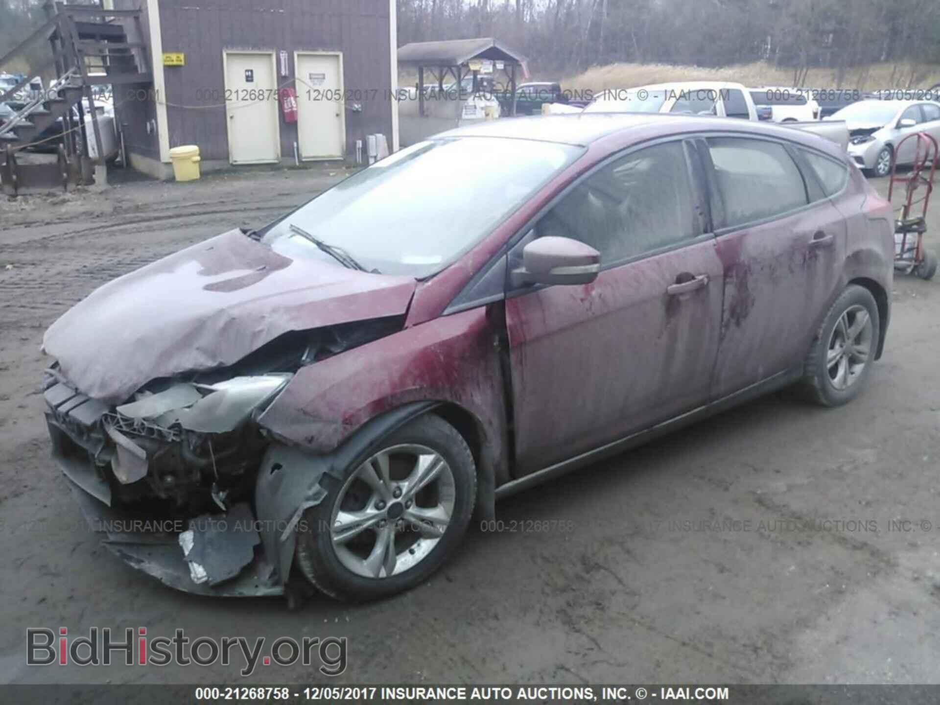 2014 Ford Focus - VIN: 1FADP3K22EL232141 - Photo 2