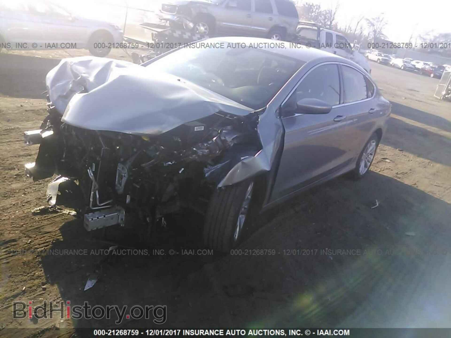 2016 Chrysler 200 - VIN: 1C3CCCAB1GN125791 - Photo 2