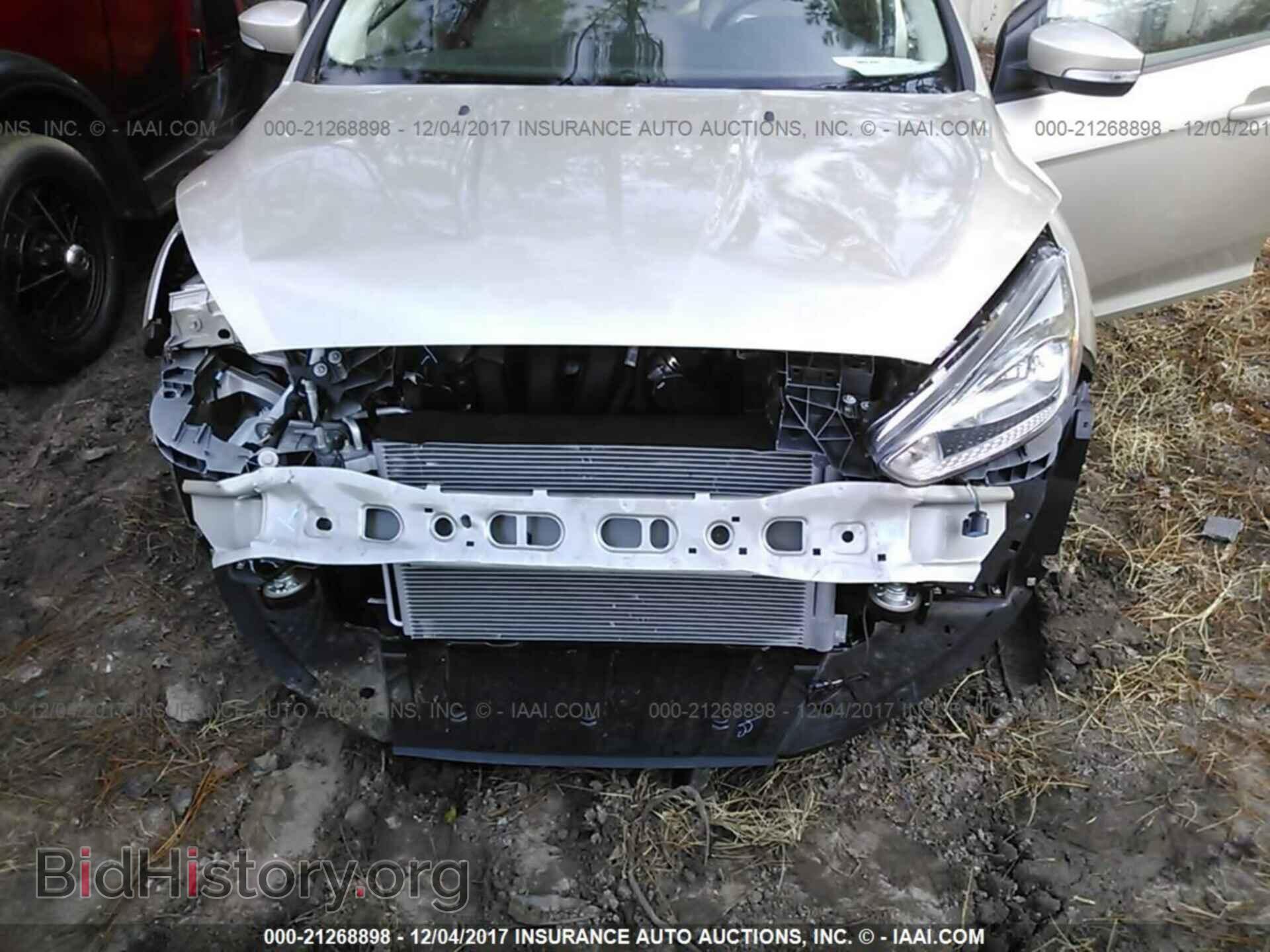 2017 Ford Focus - VIN: 1FADP3F26HL251936 - Photo 6