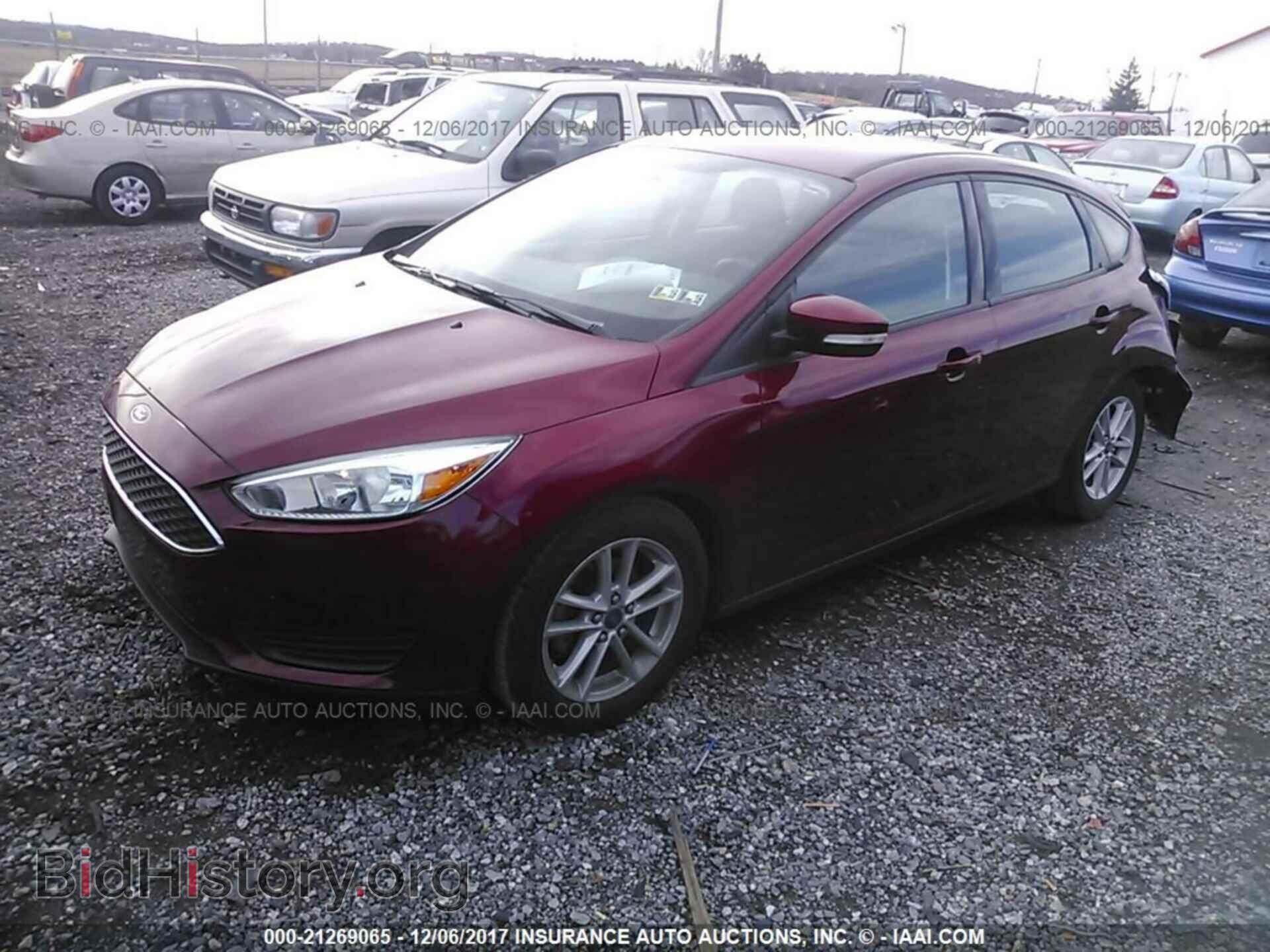 2015 Ford Focus - VIN: 1FADP3KE5FL297786 - Photo 2